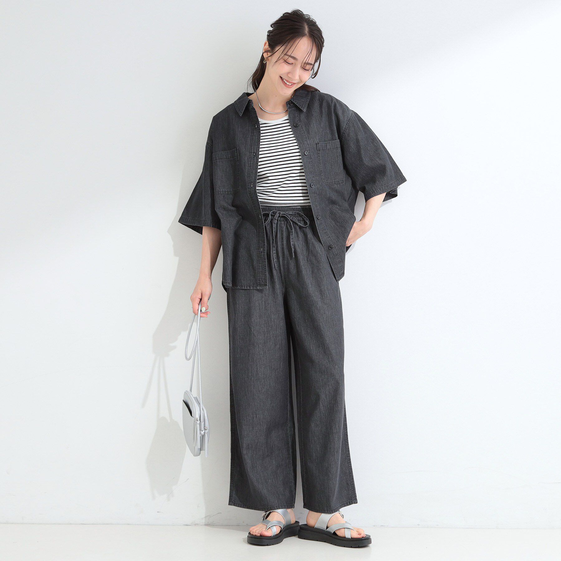 SHOO･LA･RUE「【セットアップ可/S-LL】ライトオンスデニム 5分袖シャツ」|シャツ・ブラウス|
