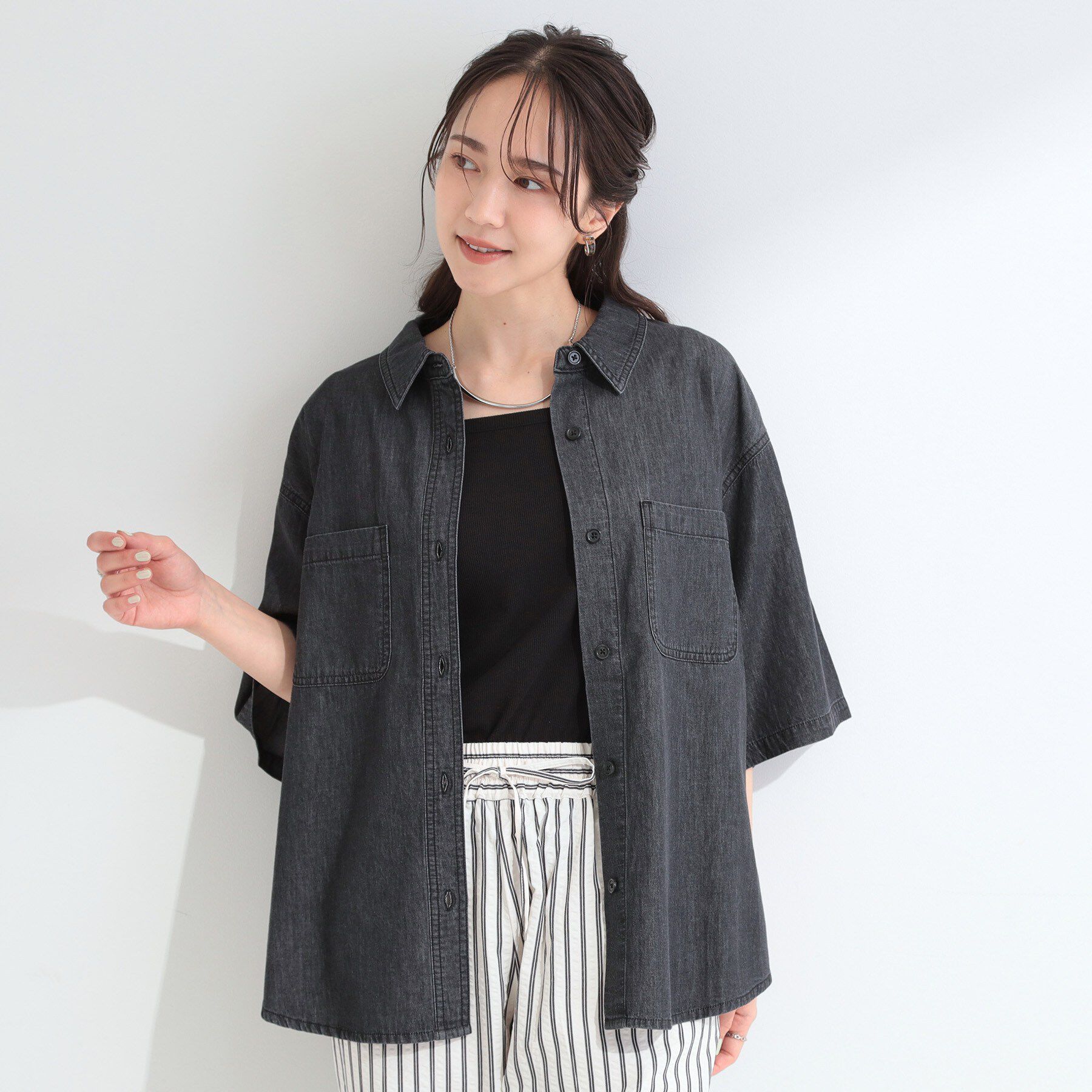 SHOO･LA･RUE「【セットアップ可/S-LL】ライトオンスデニム 5分袖シャツ」|シャツ・ブラウス|