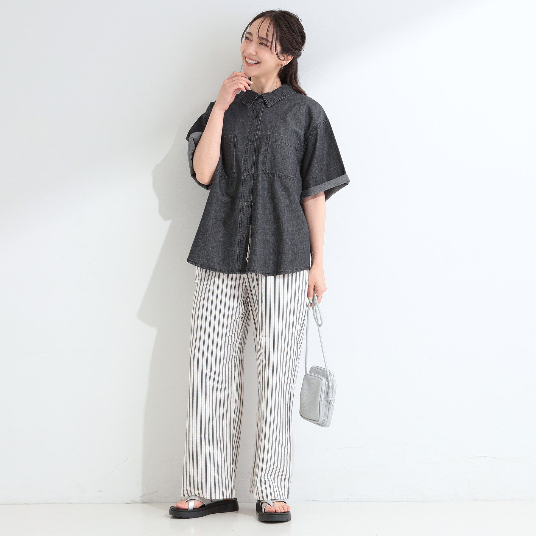 SHOO･LA･RUE「【セットアップ可/S-LL】ライトオンスデニム 5分袖シャツ」|シャツ・ブラウス|