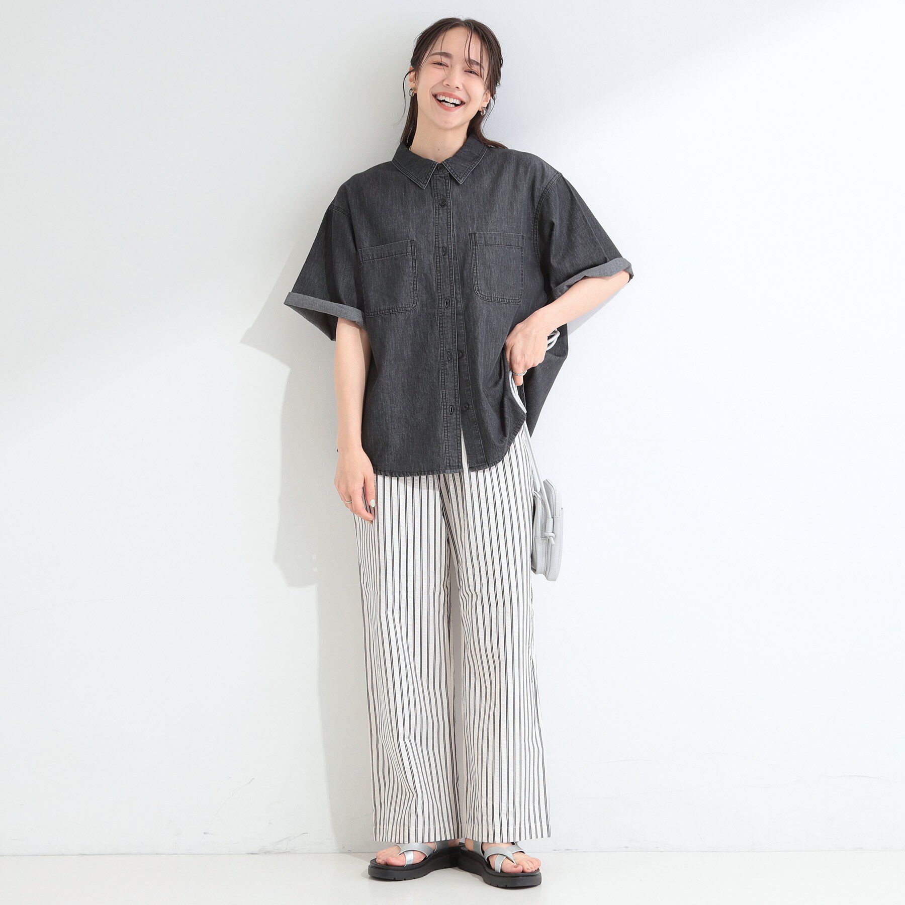 SHOO･LA･RUE「【セットアップ可/S-LL】ライトオンスデニム 5分袖シャツ」|シャツ・ブラウス|