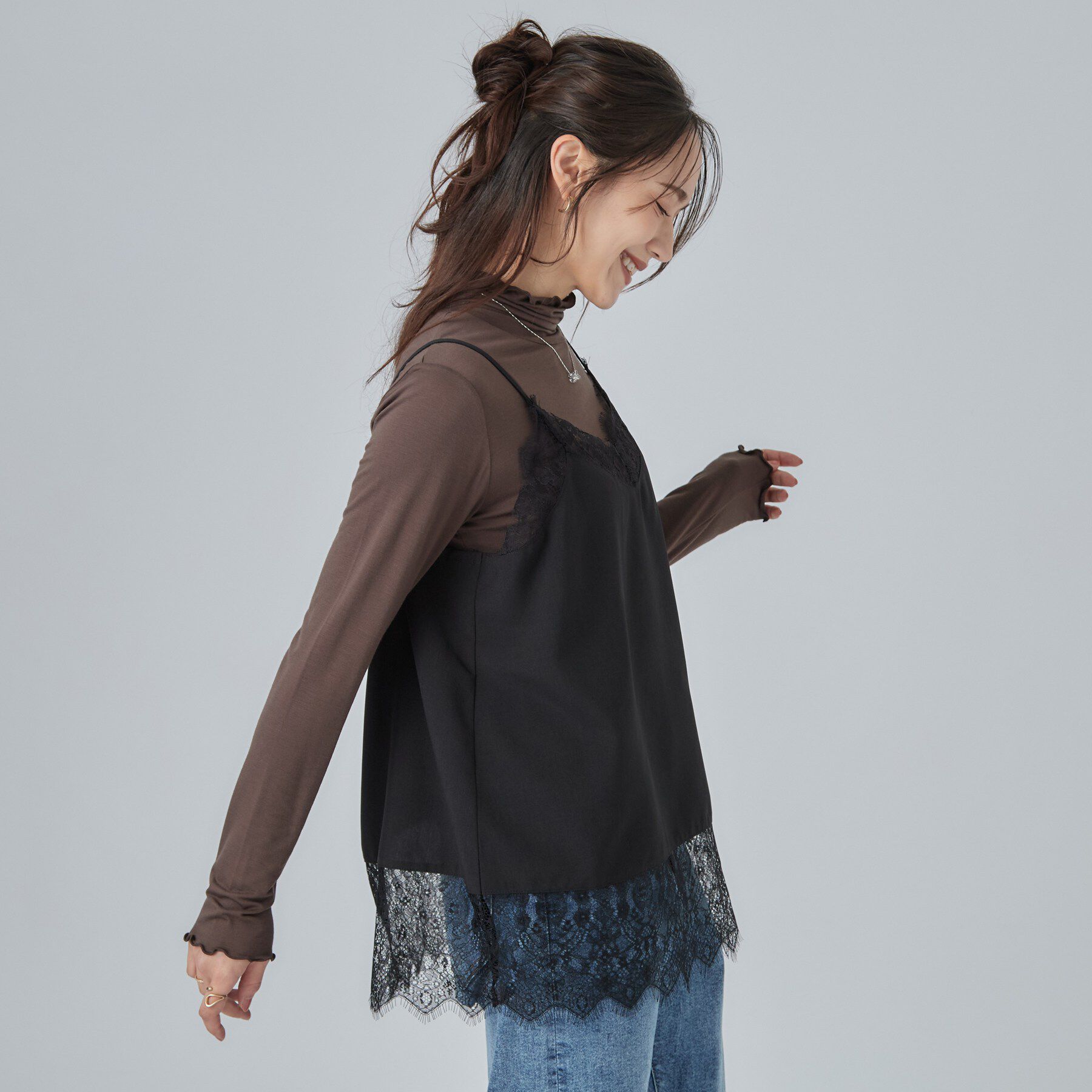 SHOO･LA･RUE「【洗濯機可/S-LL】体型カバーしながらこなれ見え。レース付きキャミソール」|Tシャツ・カットソー|