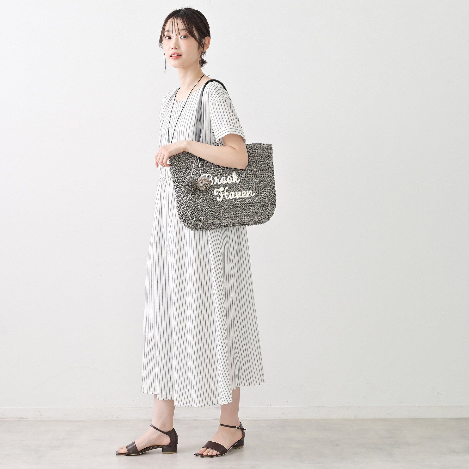 Dessin「【A4収納可】ロゴ刺繍ポンポンチャーム付きペーパーメッシュトート」|トートバッグ|