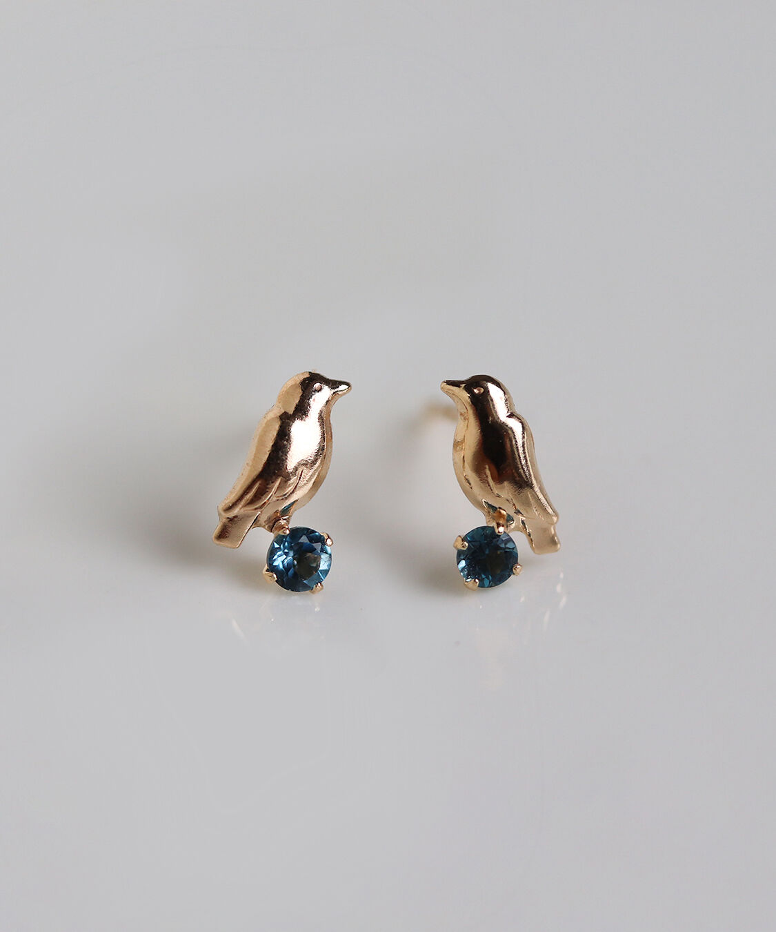  「カラーストーン リトルバード ピアス | K10YG」|ピアス|