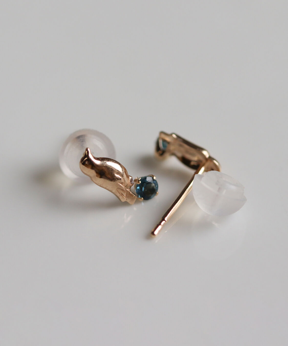  「カラーストーン リトルバード ピアス | K10YG」|ピアス|