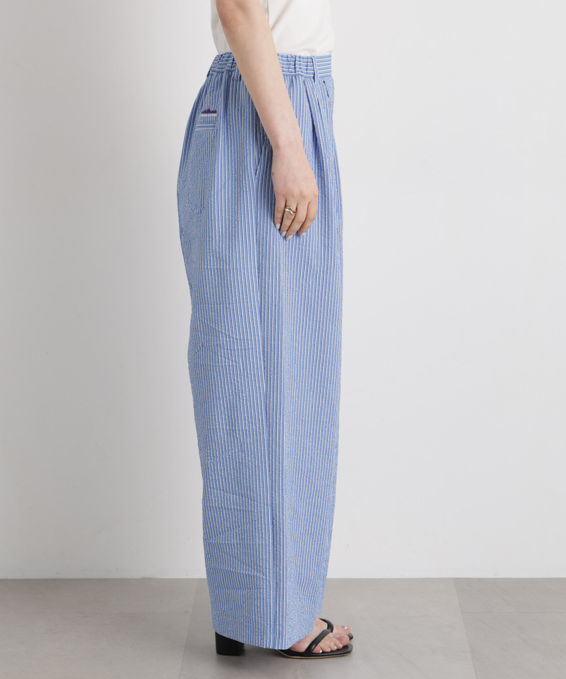 NANO universe「THOUSAND MILE/SEERSUCKER STRIPE WIDE PANTS(セットアップ可)」|チノ|