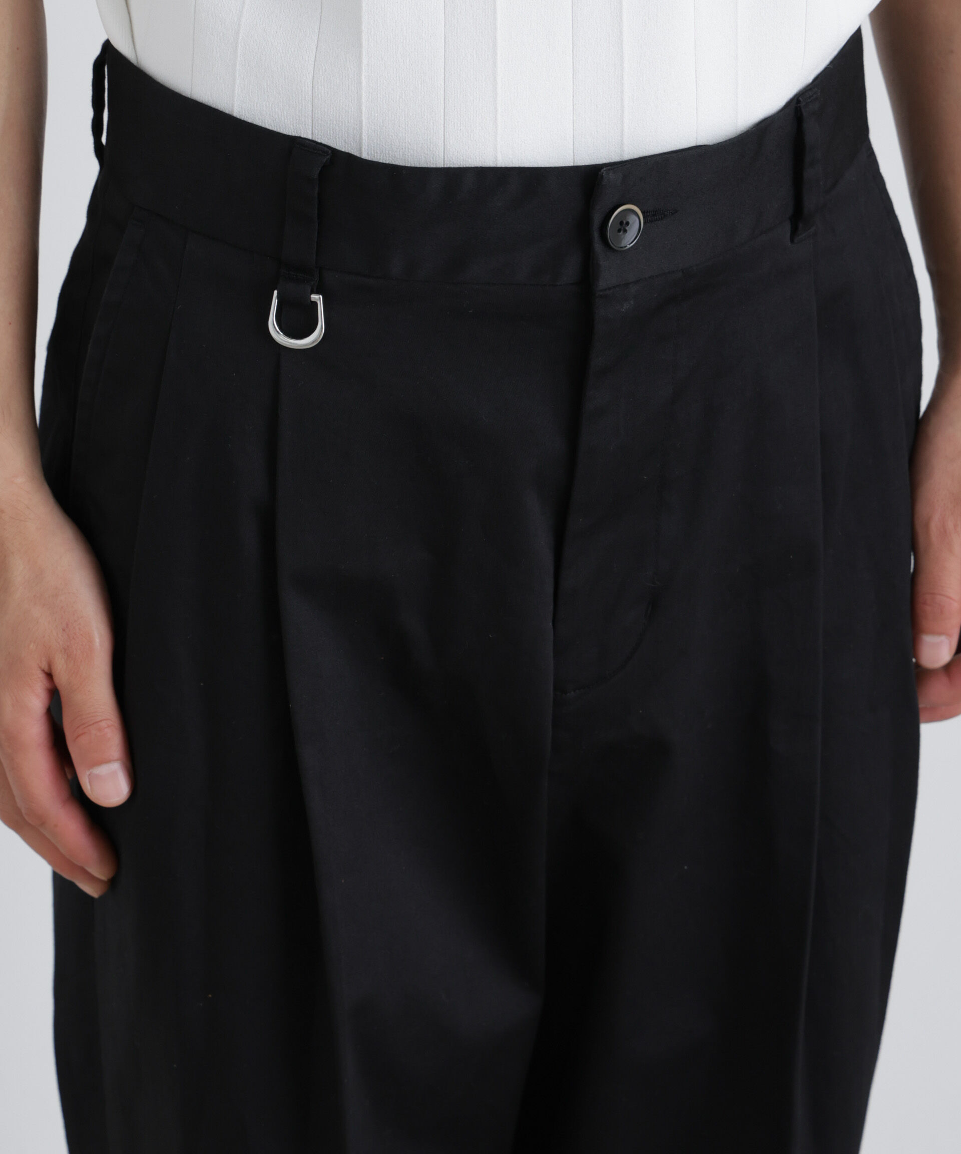 NANO universe「NewOnTrousers ウォッシュサテンWide テーパー」|チノ|