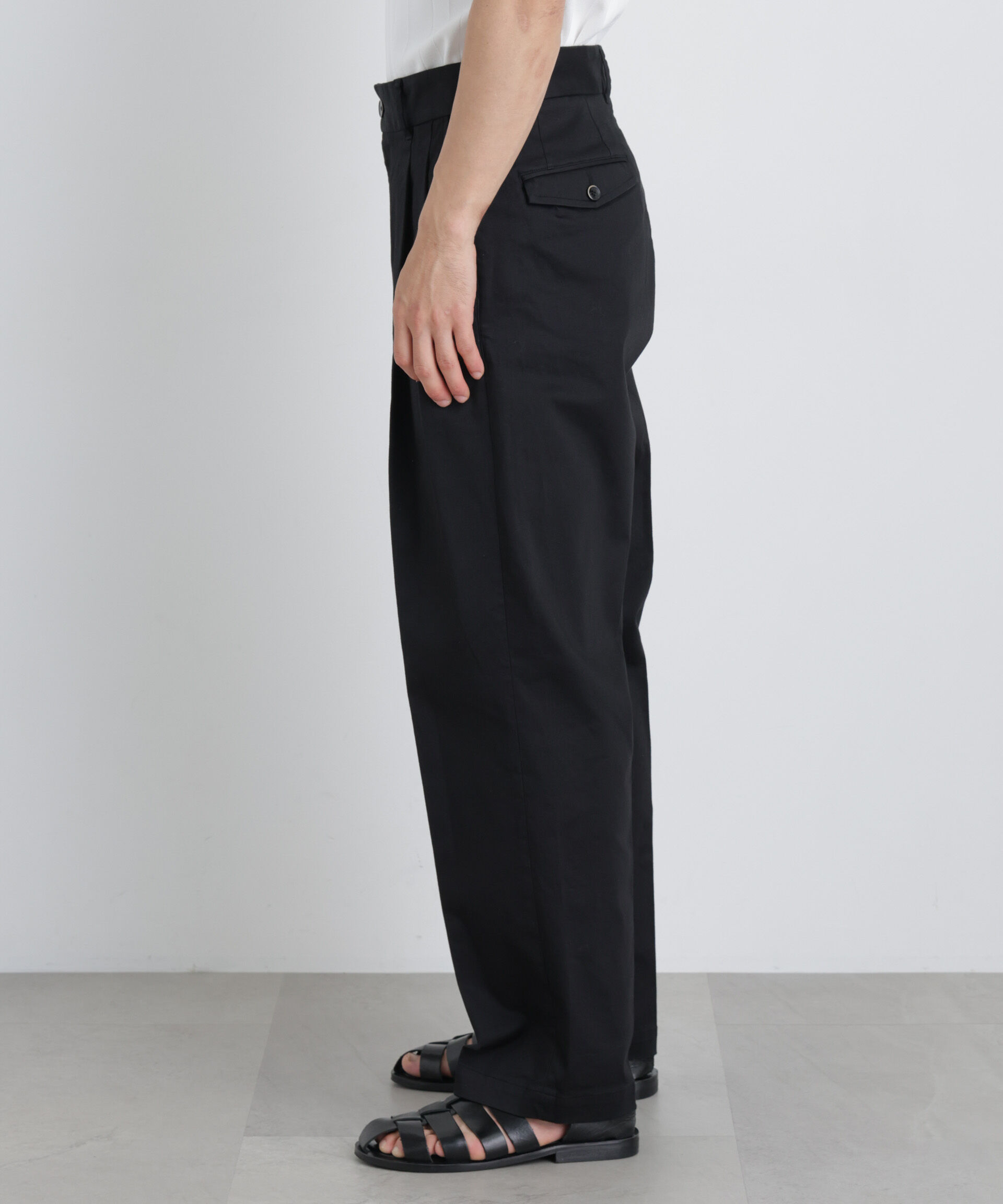 NANO universe「NewOnTrousers ウォッシュサテンWide テーパー」|チノ|