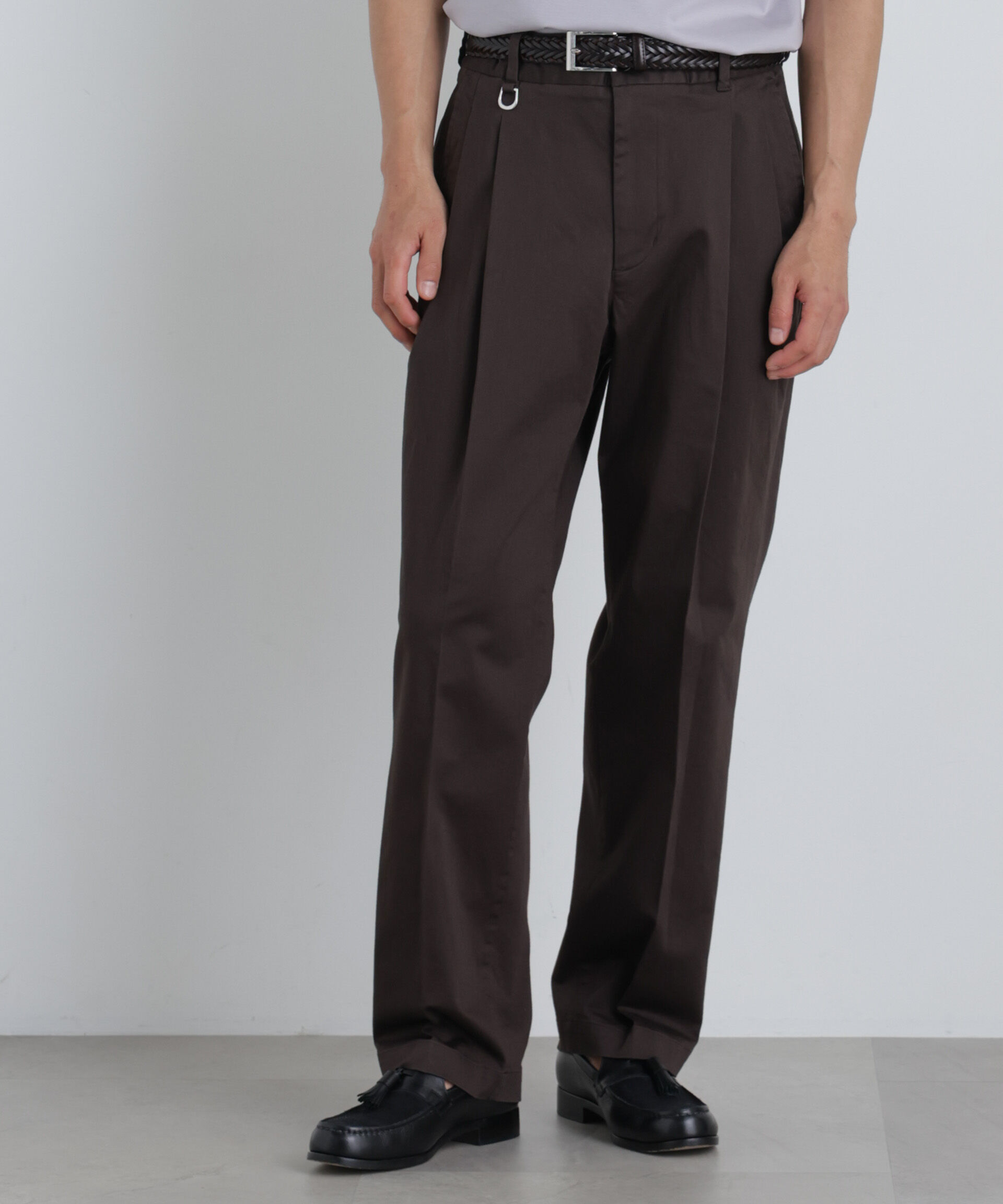 NANO universe「NewOnTrousers ウォッシュサテンWide テーパー」|チノ|
