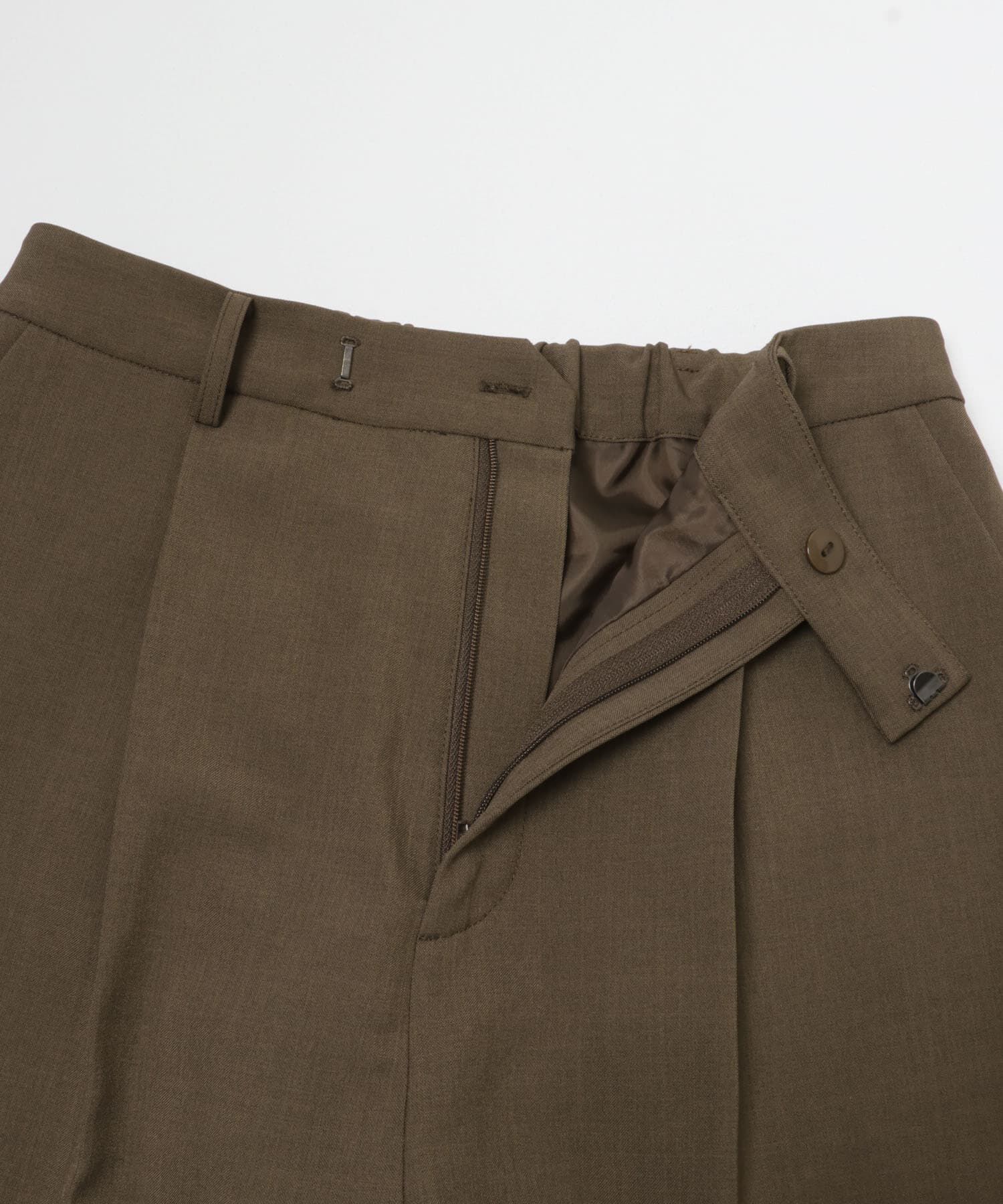 URBAN RESEARCH DOORS「『スタッフ企画』センタープレスフレアパンツ」|その他|
