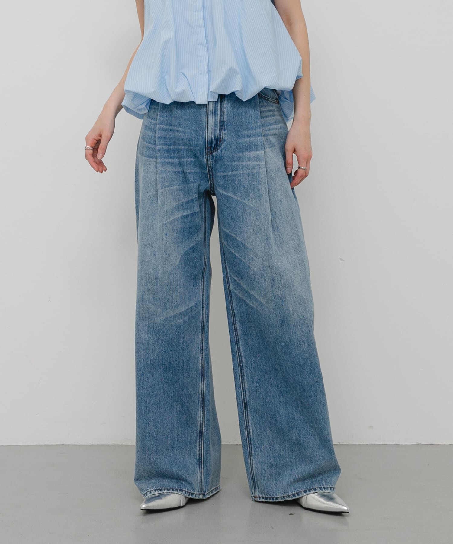 SENSE OF PLACE by URBAN RESEARCH「タックフェードデニムパンツ」|デニム|