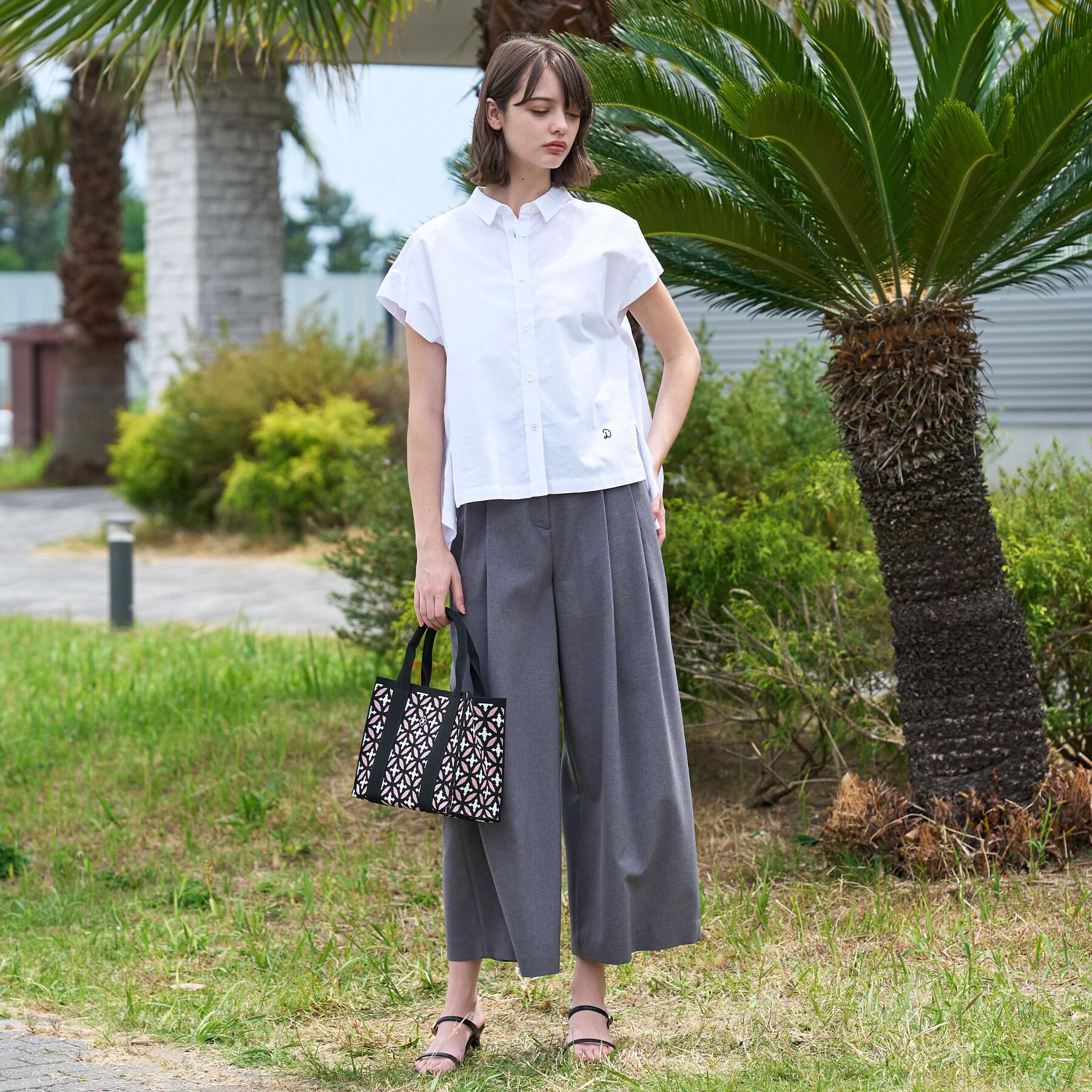 DRESSTERIOR「【毎年人気/ウォッシャブル】バックフレアオックスシャツ」|シャツ・ブラウス|