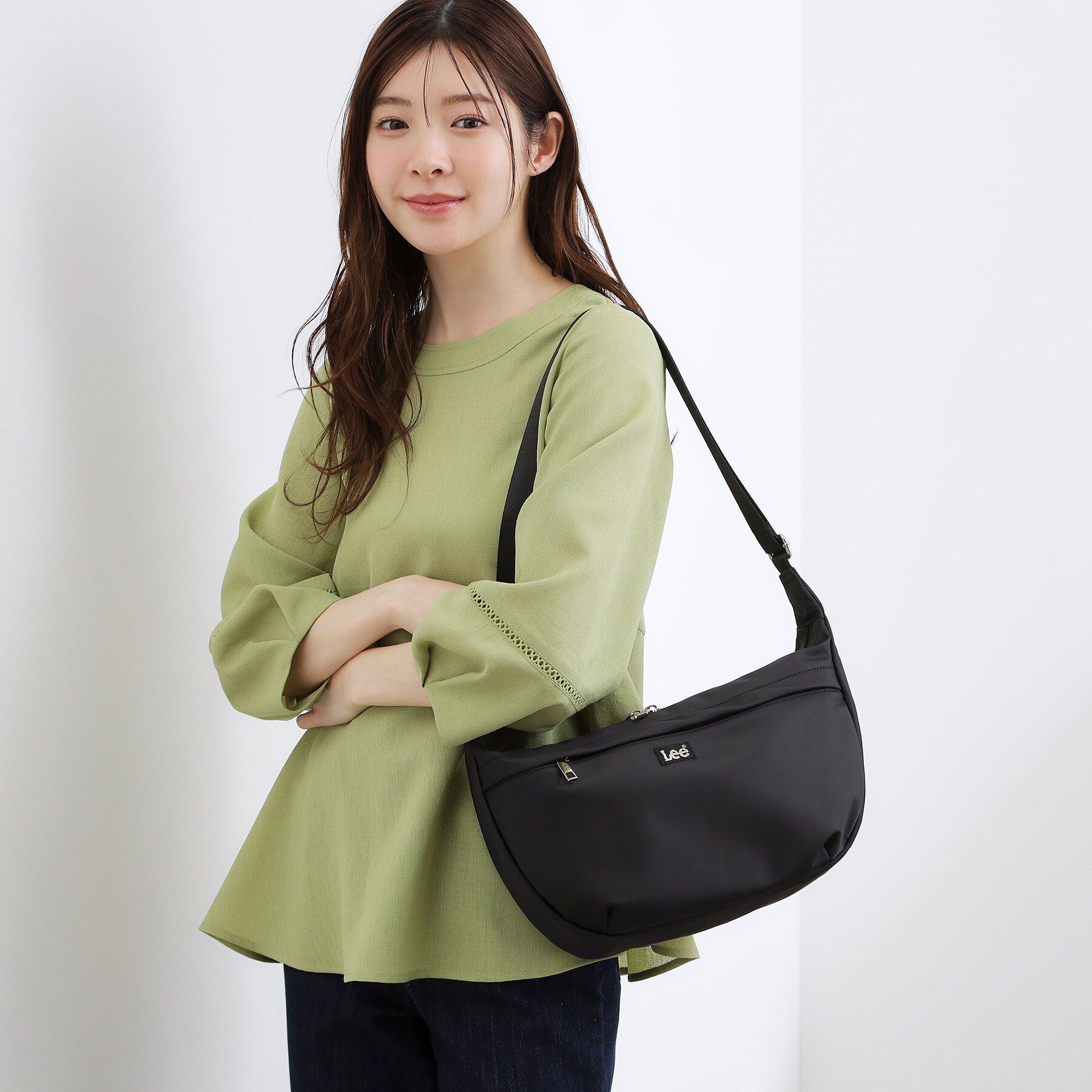 grove「【Lee別注】撥水ポケムーンショルダー」|ショルダー・メッセンジャー|ブラック(019)