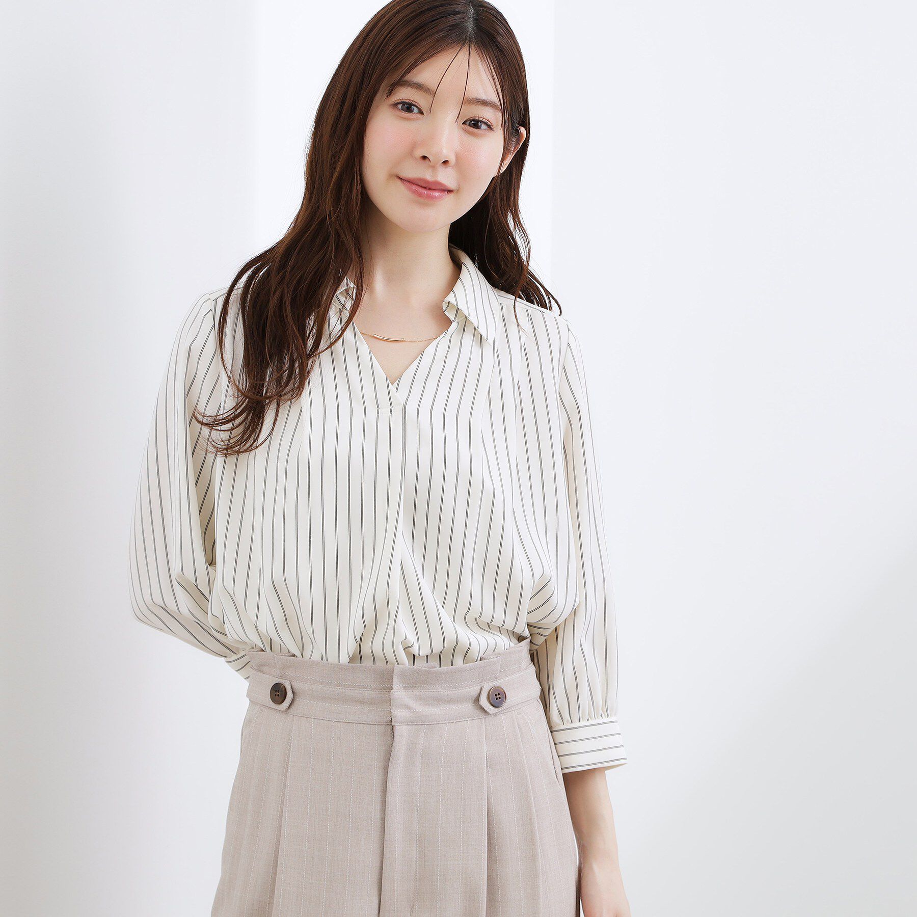 grove「高評価！【貴島明日香さん着用・洗える】チャーム付きマルチWAYボウタイブラウス」|シャツ・ブラウス|