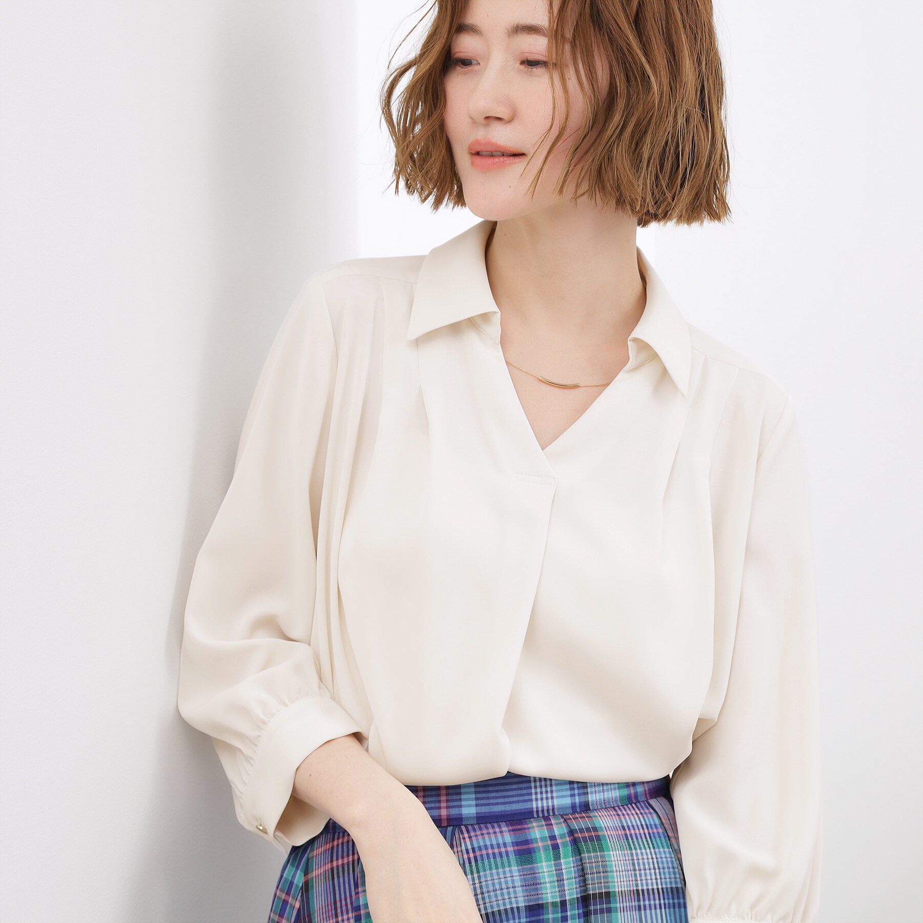 grove「高評価！【貴島明日香さん着用・洗える】チャーム付きマルチWAYボウタイブラウス」|シャツ・ブラウス|