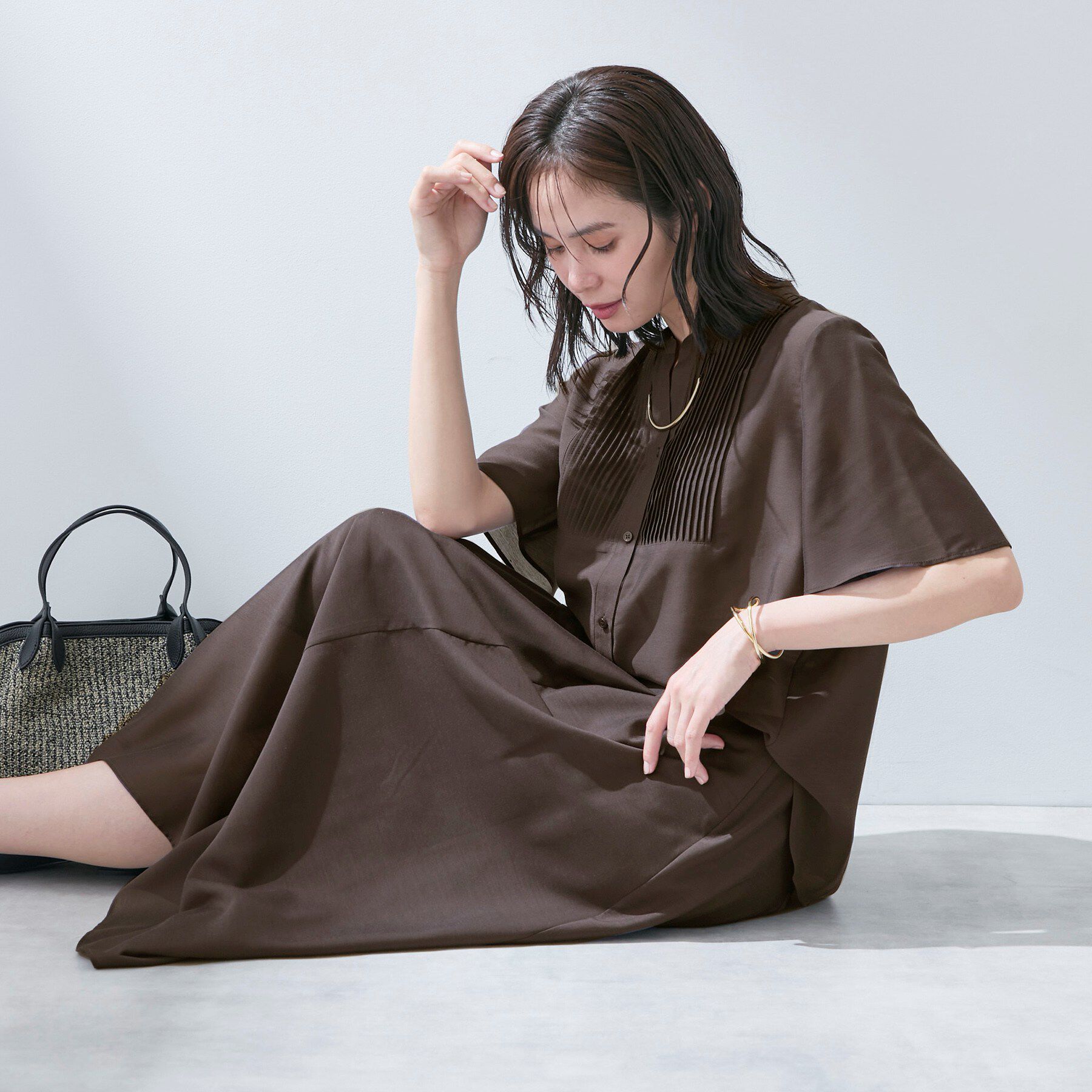 INDIVI「【接触冷感/洗える】シアーシャンブレーピンタックブラウス」|シャツ・ブラウス|