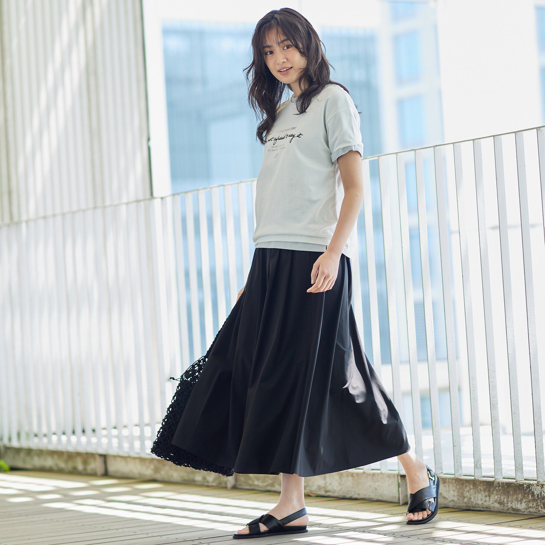 INDIVI「【撥水／UVケア／SETUP可能】軽量マキシ丈タックスカート」|スカート|
