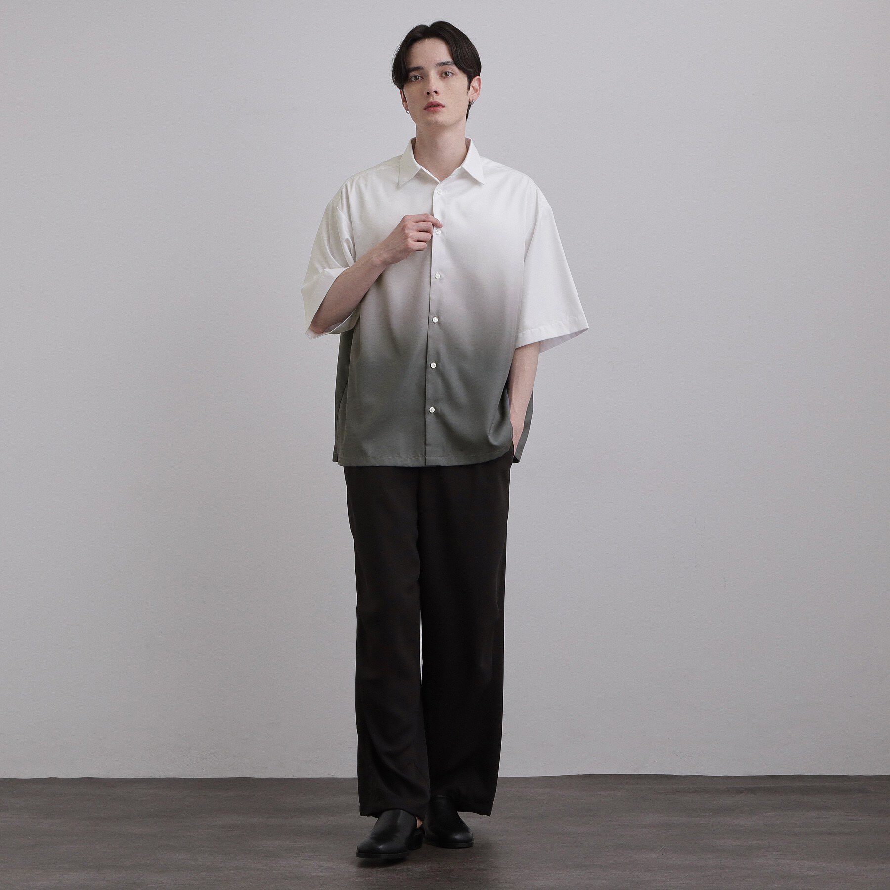 tk.TAKEO KIKUCHI「【26SSイチオシ！】オーバーとろみグラデーションプリントシャツ/レギュラーカラー/さらっとタッチ」|シャツ・ブラウス|