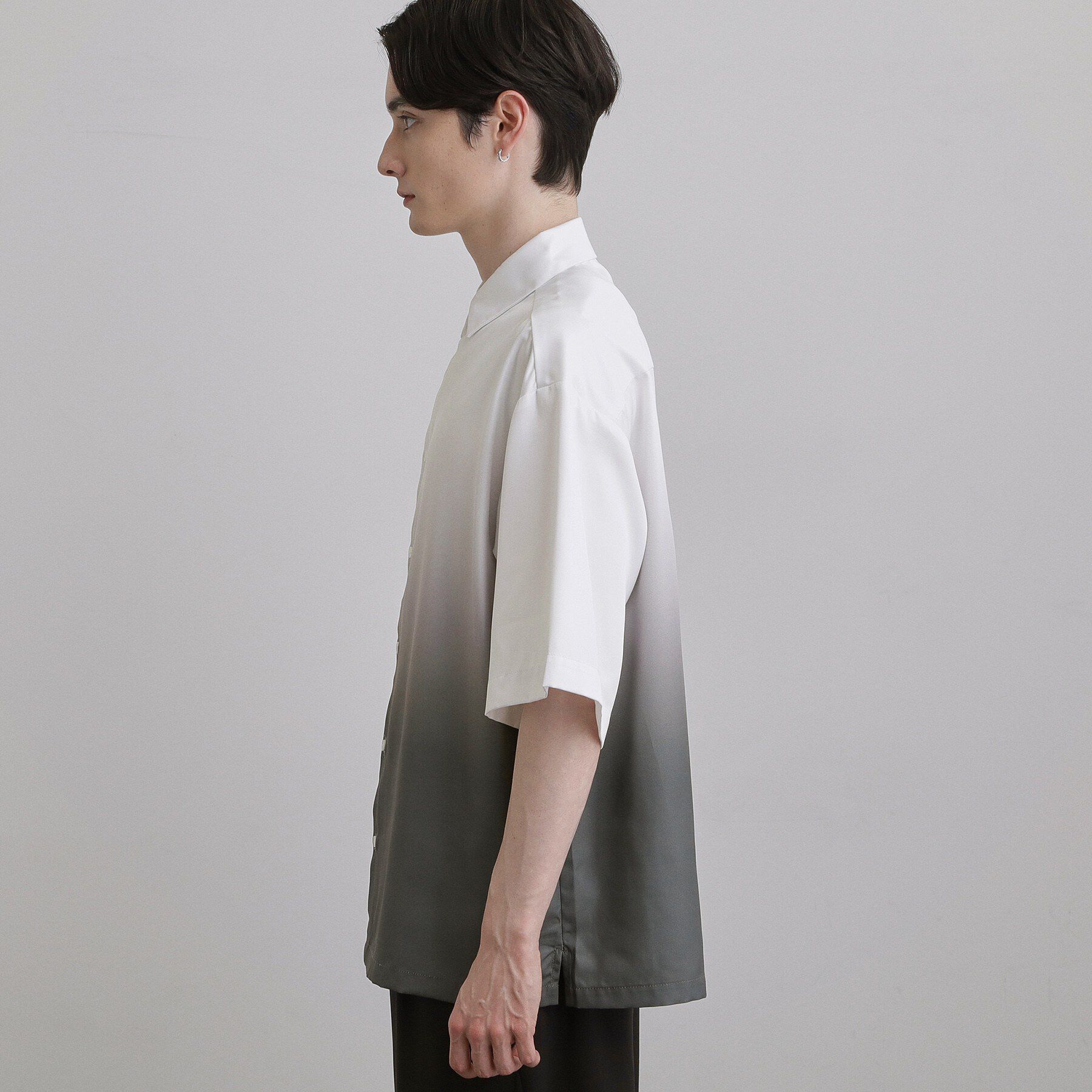 tk.TAKEO KIKUCHI「【26SSイチオシ！】オーバーとろみグラデーションプリントシャツ/レギュラーカラー/さらっとタッチ」|シャツ・ブラウス|