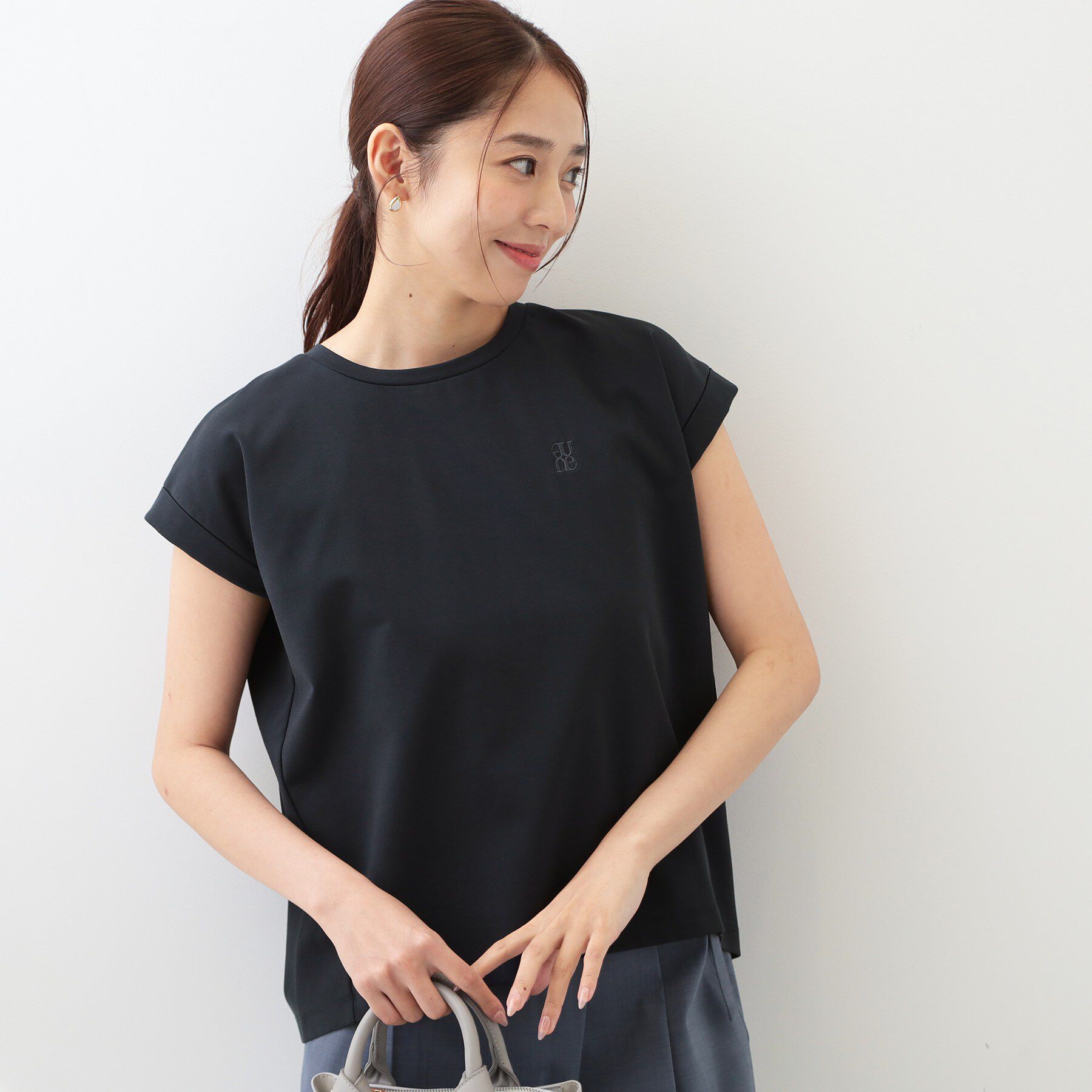 index「【接触冷感／UV】ワンポイント刺繍Tシャツ《7col／XS~3L／洗濯機OK》」|Tシャツ・カットソー|ネイビー(094)