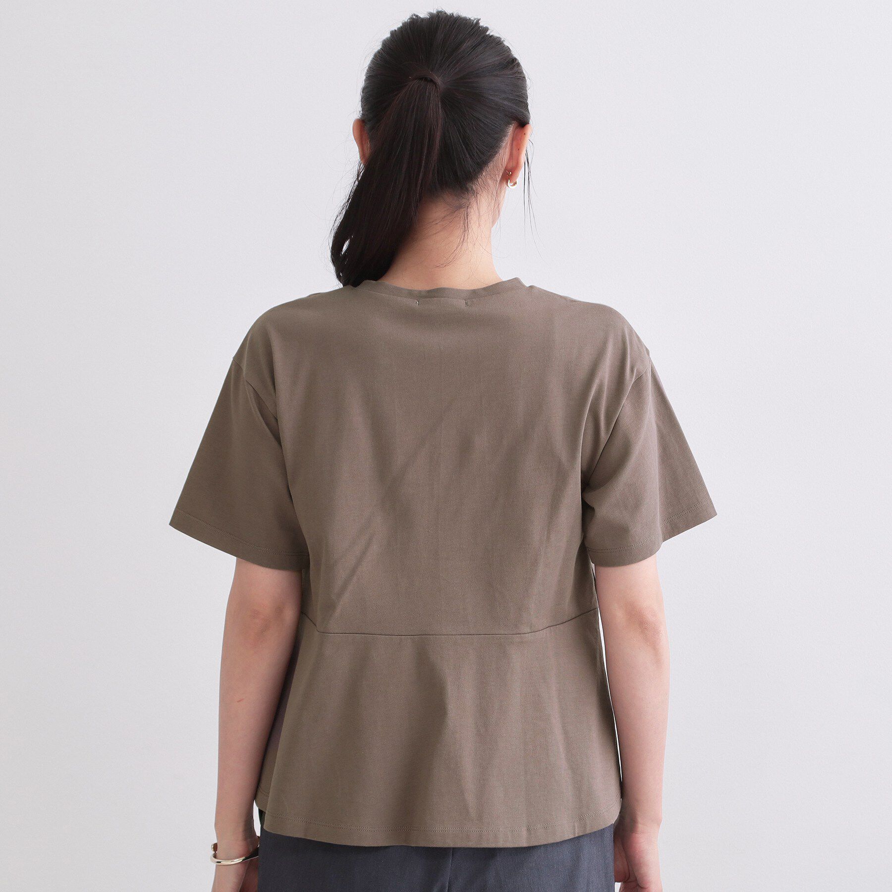 OPAQUE.CLIP「【接触冷感】アシメフリルドッキングカットソー《洗濯機OK》」|Tシャツ・カットソー|