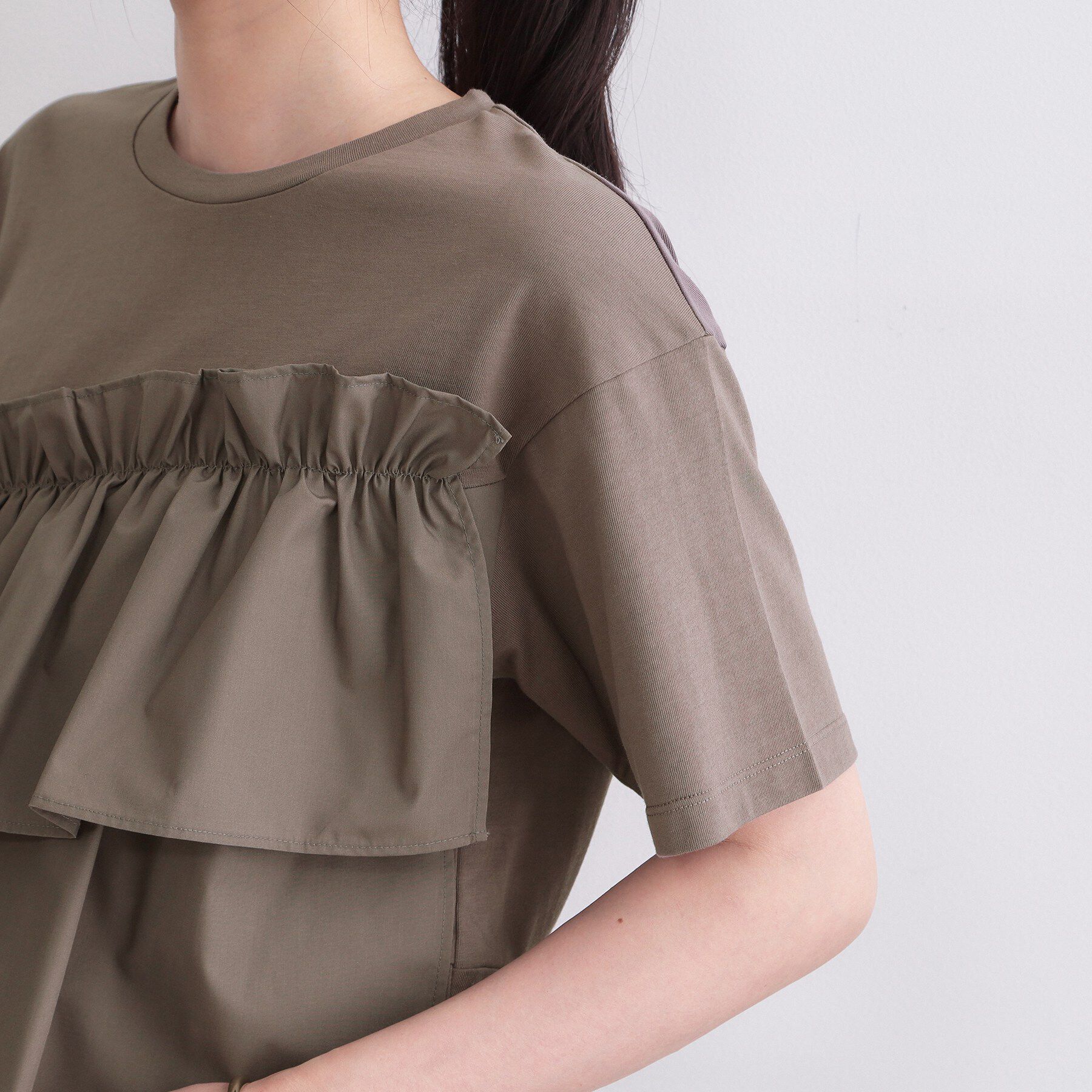 OPAQUE.CLIP「【接触冷感】アシメフリルドッキングカットソー《洗濯機OK》」|Tシャツ・カットソー|