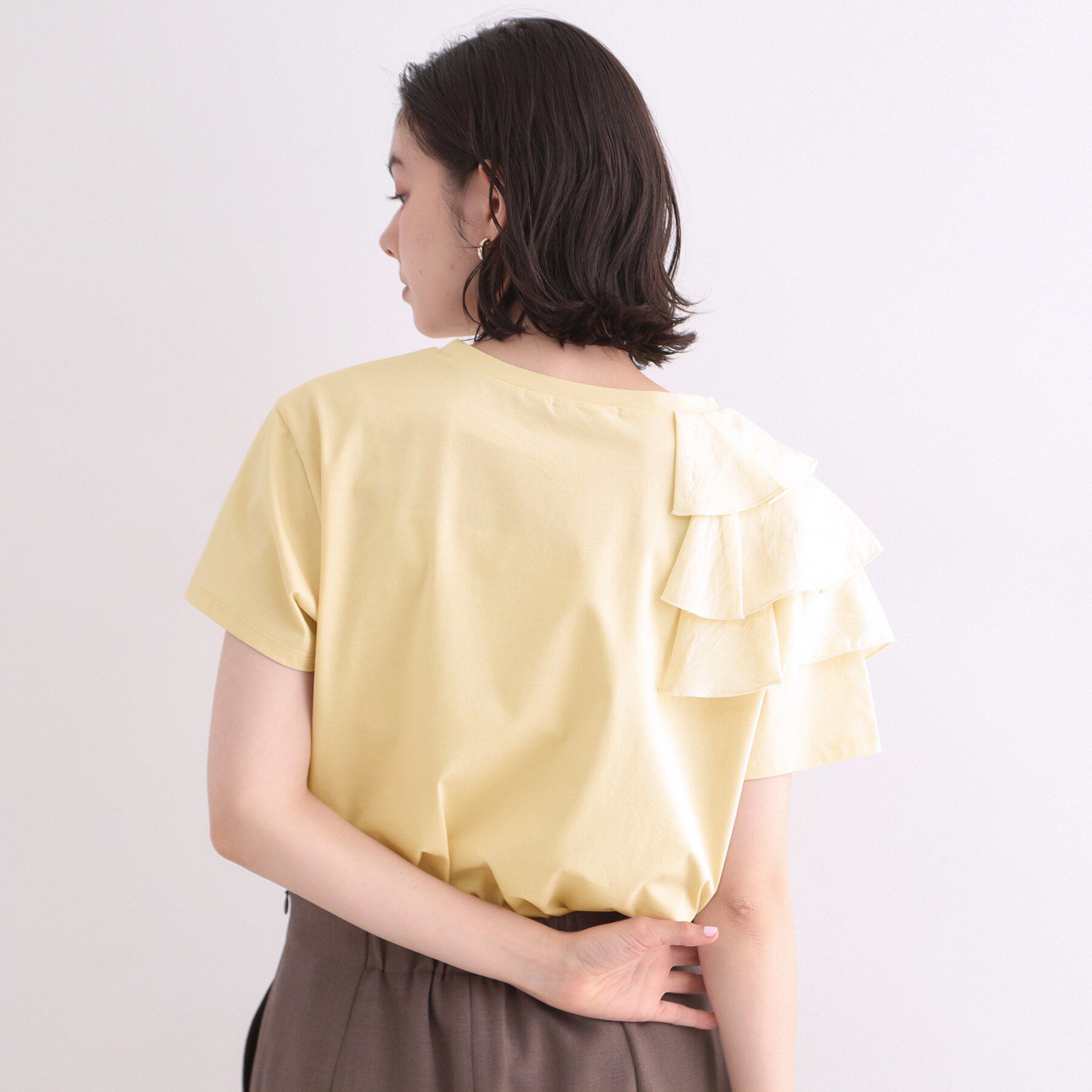 OPAQUE.CLIP「【接触冷感】アシメフリルドッキングカットソー《UVケア／洗濯機OK》」|Tシャツ・カットソー|