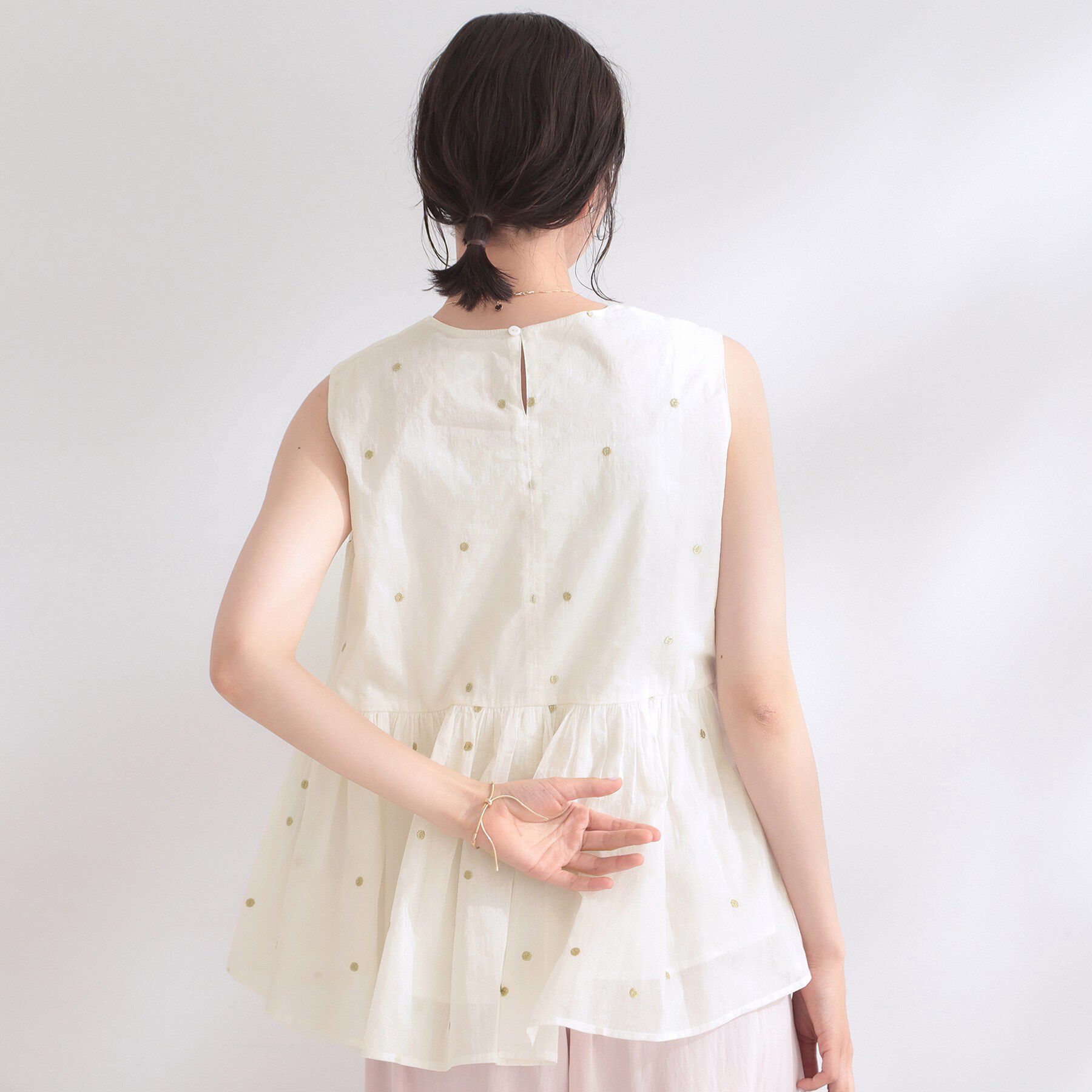 OPAQUE.CLIP「ラメドット刺繍ペプラムブラウス【洗える】」|シャツ・ブラウス|