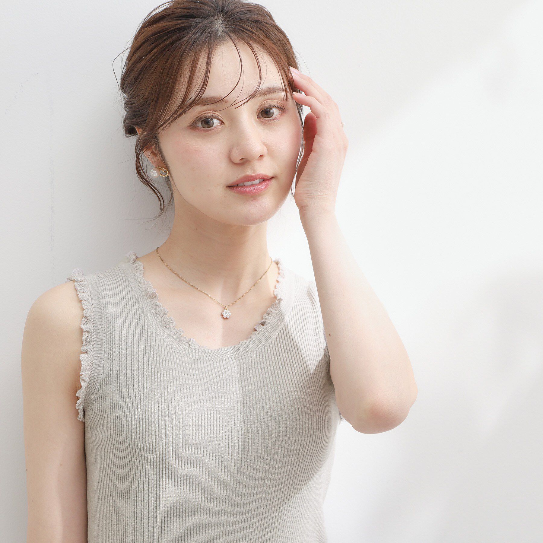 Couture broach「【洗える】フリル ニットタンクトップ」|キャミソール|ライトグレー(011