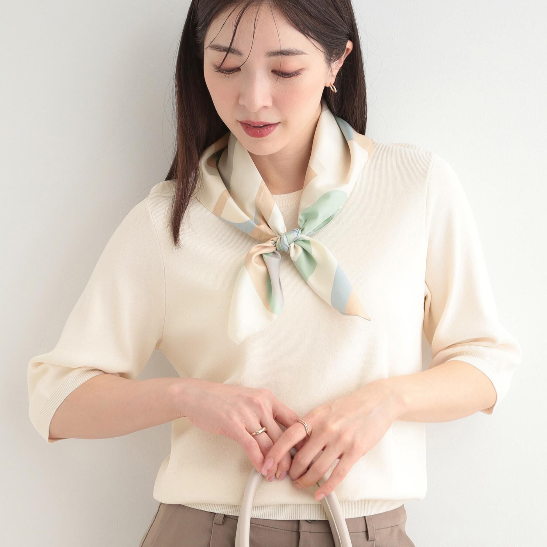 SHOO･LA･RUE「【毎日洗える/S-LL/ひんやり/UV】上半身すっきり 二の腕見せない5分袖ニット」|ニット・セーター|グレージュ(050)