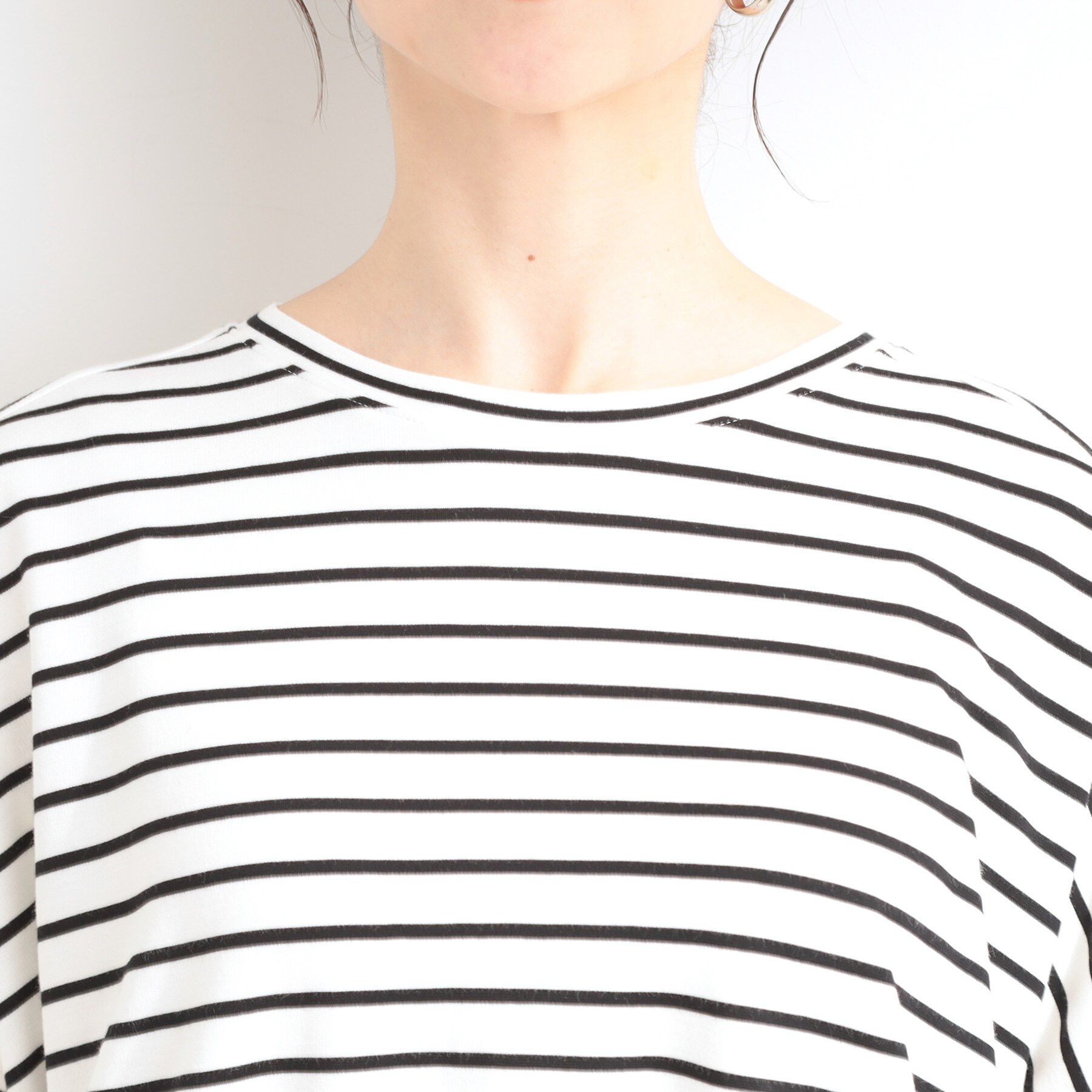 SHOO･LA･RUE「【ひんやり/UV/S-LL/体型カバー】ゆるっとインせず決まる ひやとろドルマンTシャツ」|Tシャツ・カットソー|