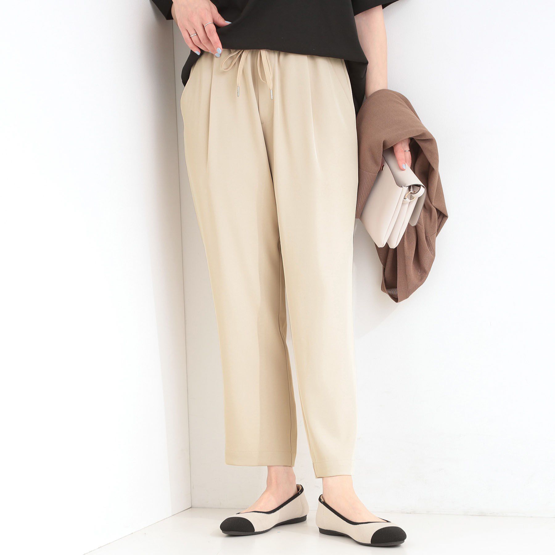 SHOO･LA･RUE「【ひんやり/UV/SS-3L/セットアップ可】さらさらぷるん イージーテーパードパンツ」|その他|ベージュ(052)