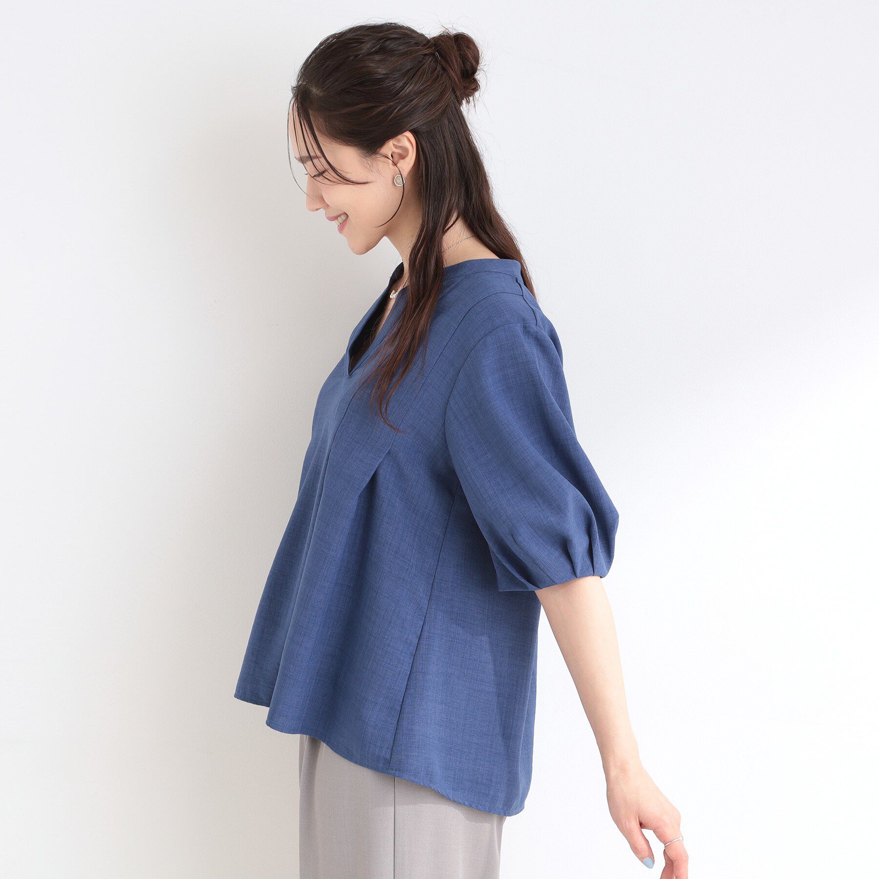 SHOO･LA･RUE「【高レビュー/洗濯後しわになりにくい/インせず着られる】自然に体型カバー 麻調ペプラムブラウス」|シャツ・ブラウス|