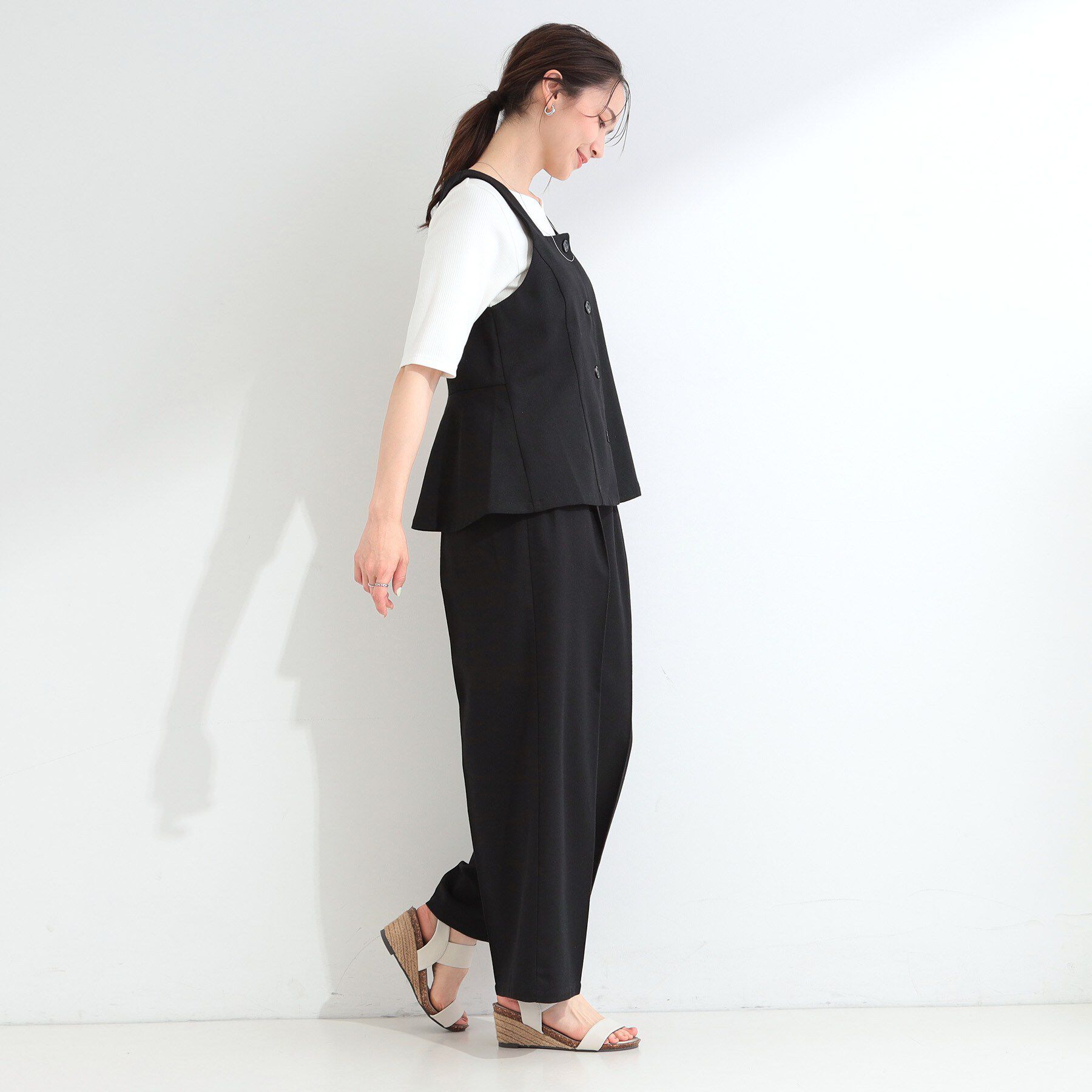 SHOO･LA･RUE「【2点セット/S-LL】迷わず着られる 麻調ビスチェ＋ワイドパンツセット」|スーツ|