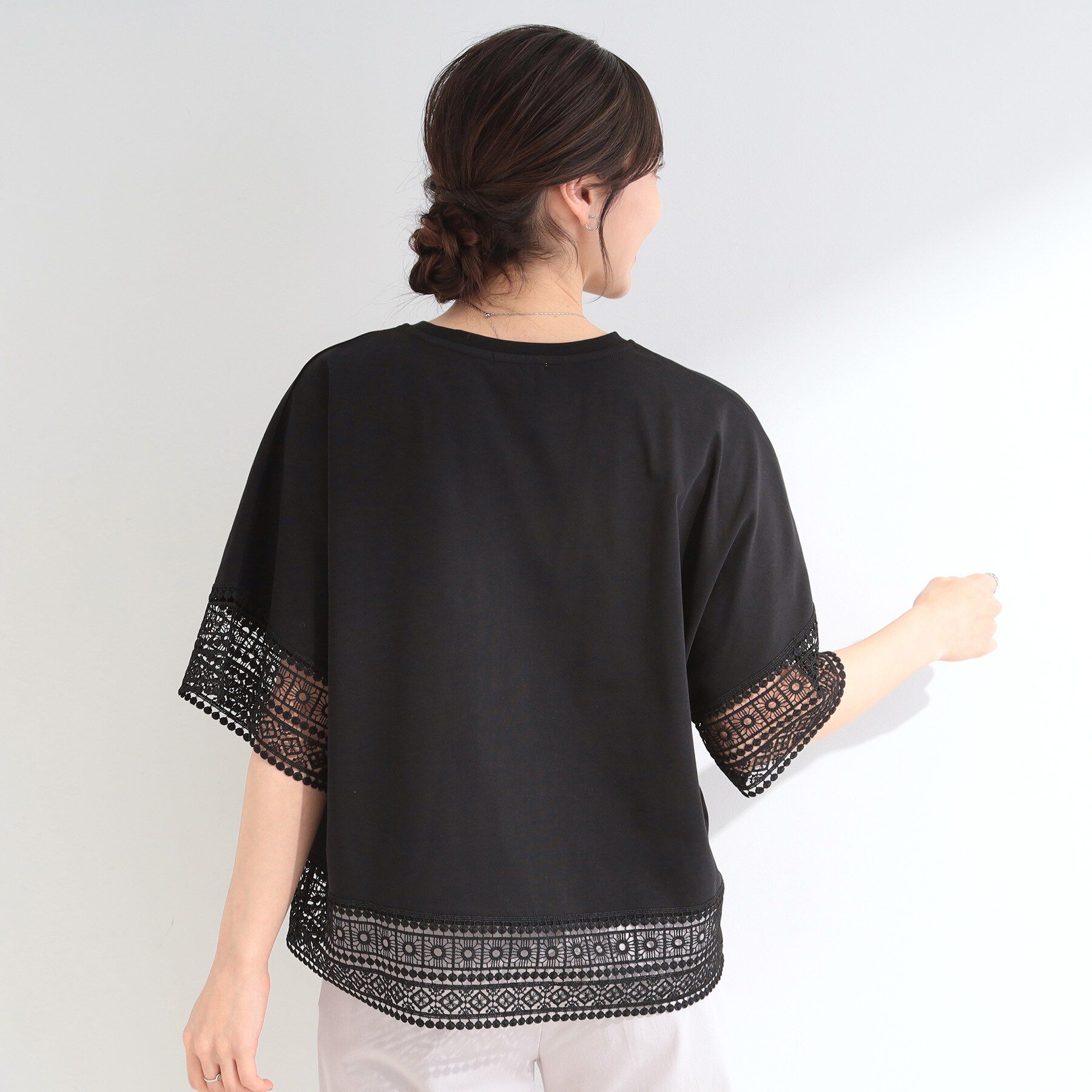 SHOO･LA･RUE「【洗濯機可/ひんやり/体型カバー/S-LL】レース使いがポイント デザインTシャツ」|Tシャツ・カットソー|