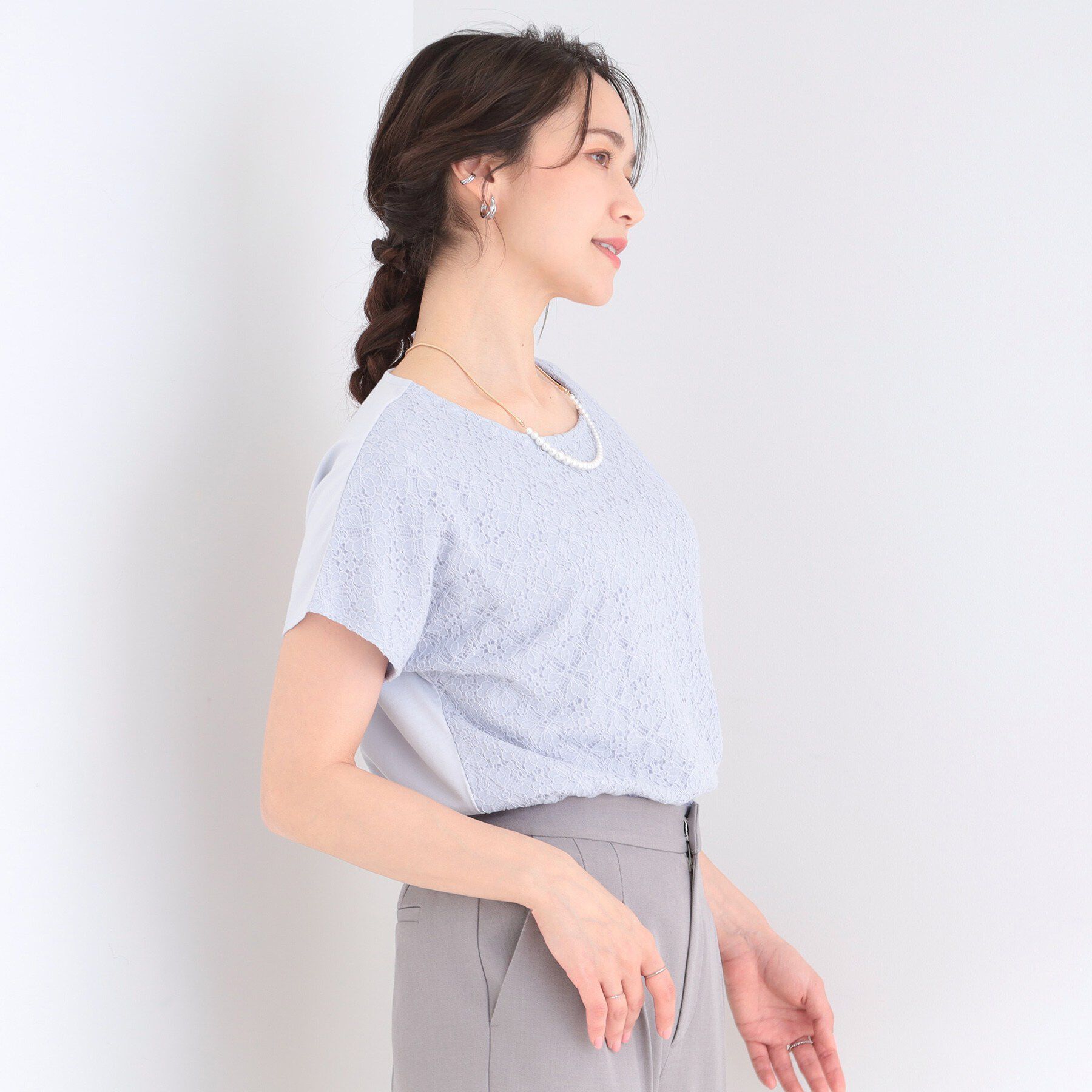 SHOO･LA･RUE「【ひんやり/UV】レース切替で華やかに 大人の選ぶ上品Tシャツ」|Tシャツ・カットソー|