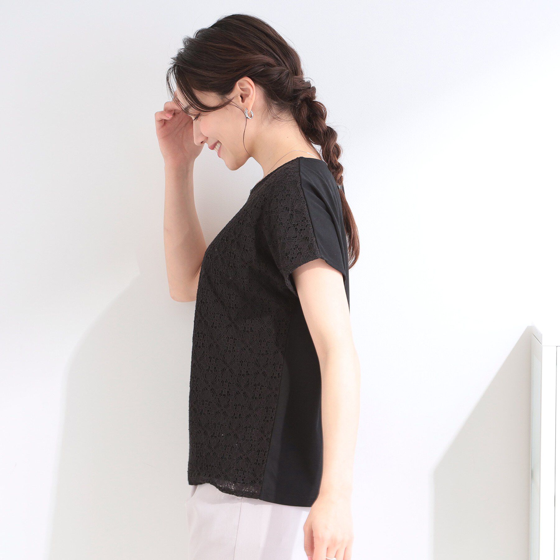 SHOO･LA･RUE「【ひんやり/UV】レース切替で華やかに 大人の選ぶ上品Tシャツ」|Tシャツ・カットソー|