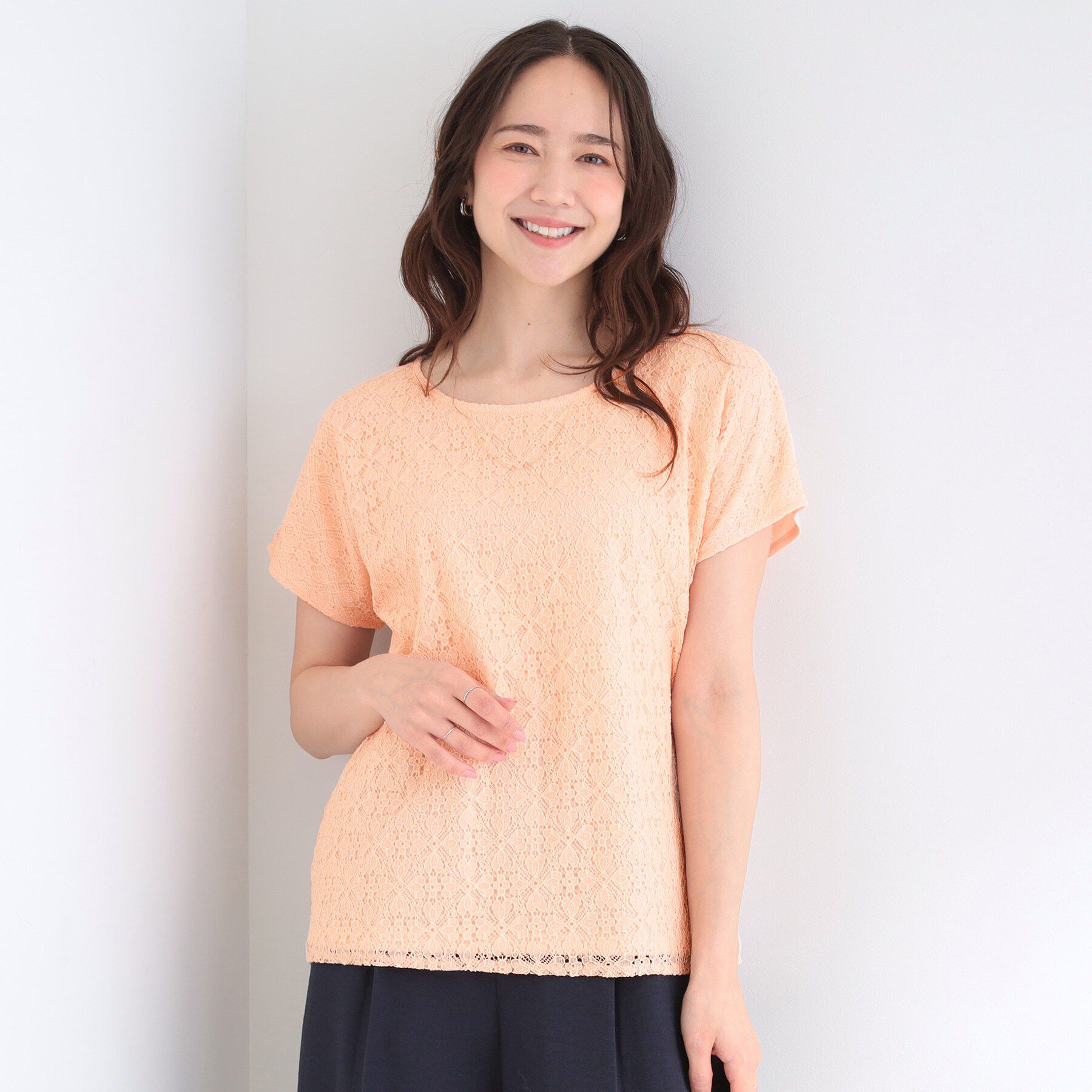 SHOO･LA･RUE「【ひんやり/UV】レース切替で華やかに 大人の選ぶ上品Tシャツ」|Tシャツ・カットソー|
