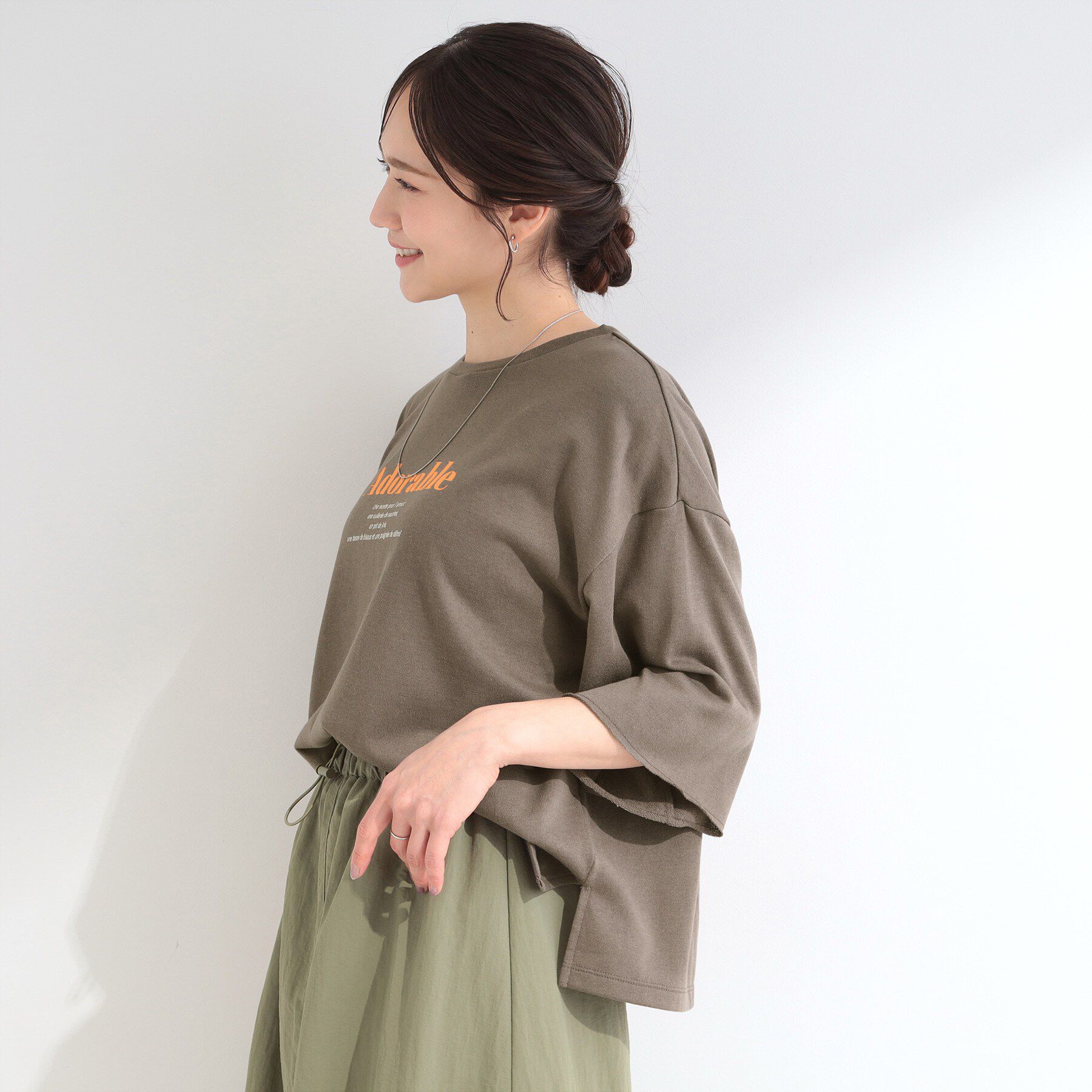 SHOO･LA･RUE「【洗濯機可/S-LL/選べる6柄】切りっぱなしお袖がこなれカジュアル 5分袖シアーTシャツ」|Tシャツ・カットソー|