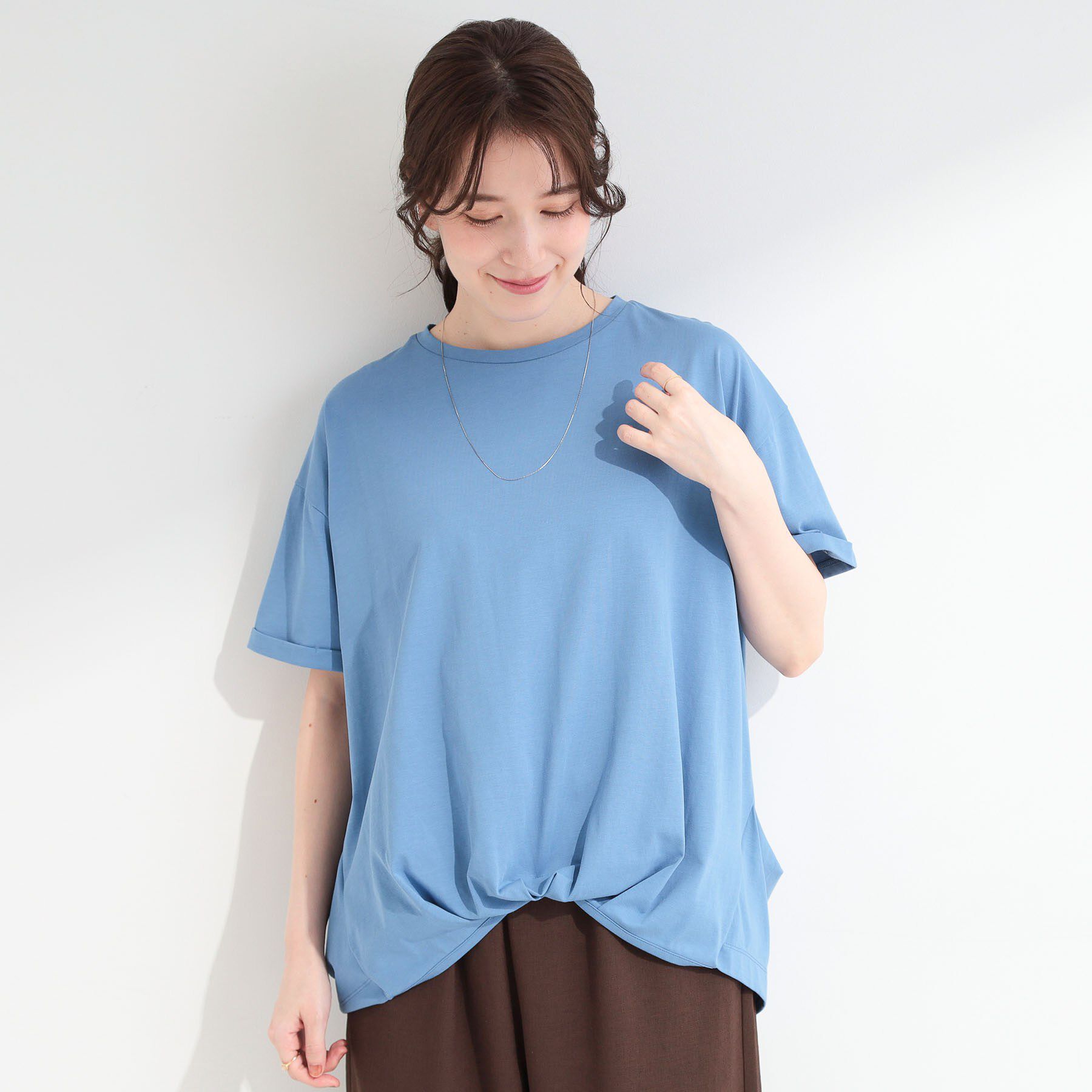 SHOO･LA･RUE「【ひんやり/体型カバー/S-LL】インせず決まる フロントタックデザインTシャツ」|Tシャツ・カットソー|