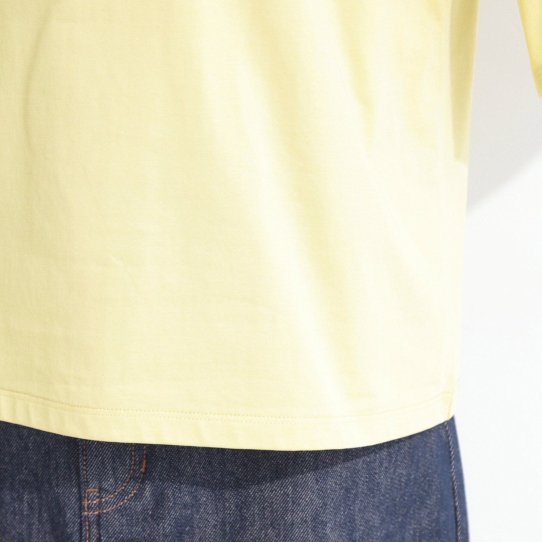 SHOO･LA･RUE「【ひんやり/S-LL/体型カバー】フレアスリーブで二の腕を自然に隠せる 浅VネックTシャツ」|Tシャツ・カットソー|