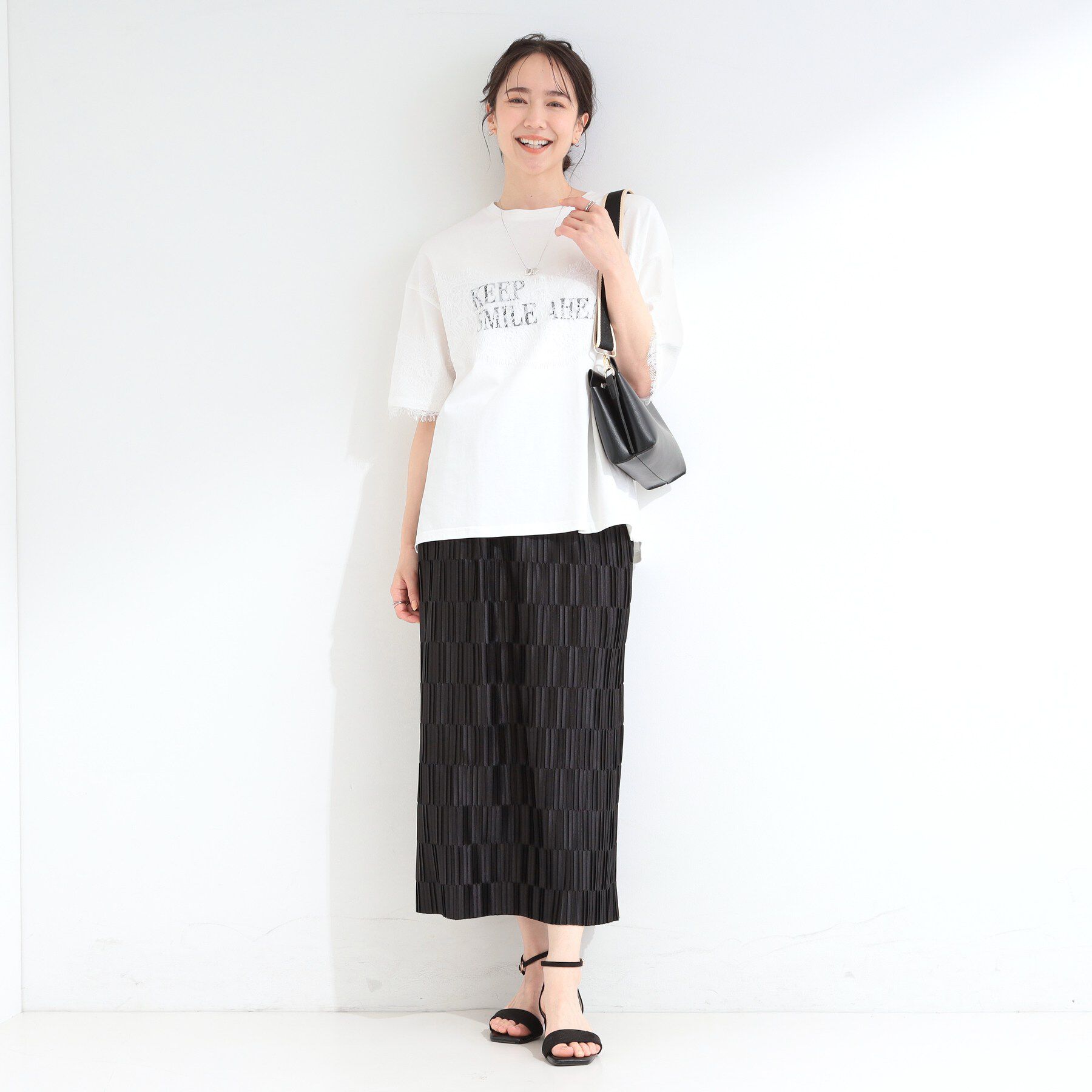 SHOO･LA･RUE「【ひんやり/洗濯機可】レースデザインでこなれ見え ロゴプリントTシャツ」|Tシャツ・カットソー|