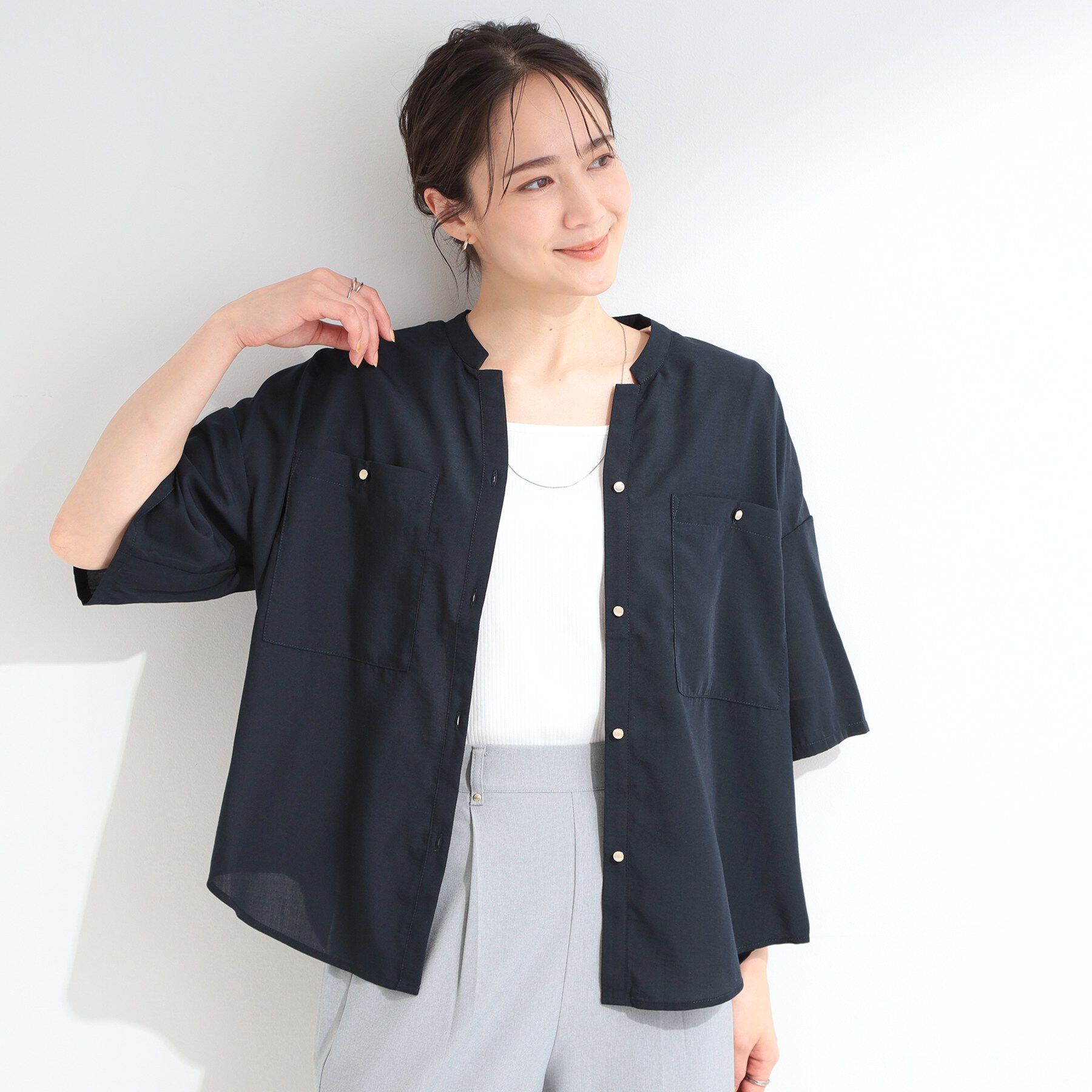 SHOO･LA･RUE「【洗濯機可/S-LL】大人の抜け感 ゆるっと5分袖シャツ」|シャツ・ブラウス|