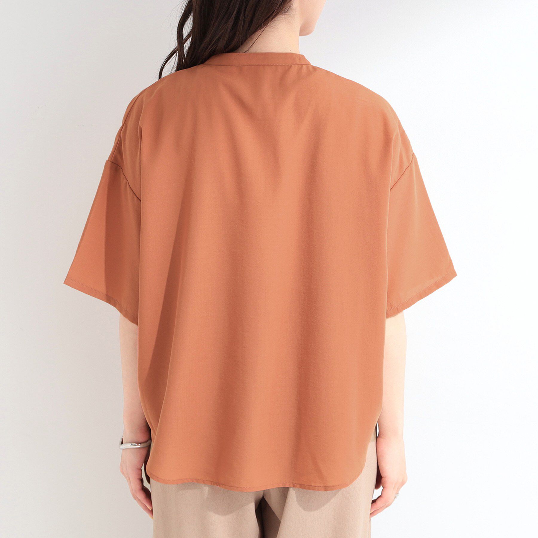 SHOO･LA･RUE「【洗濯機可/S-LL】大人の抜け感 ゆるっと5分袖シャツ」|シャツ・ブラウス|