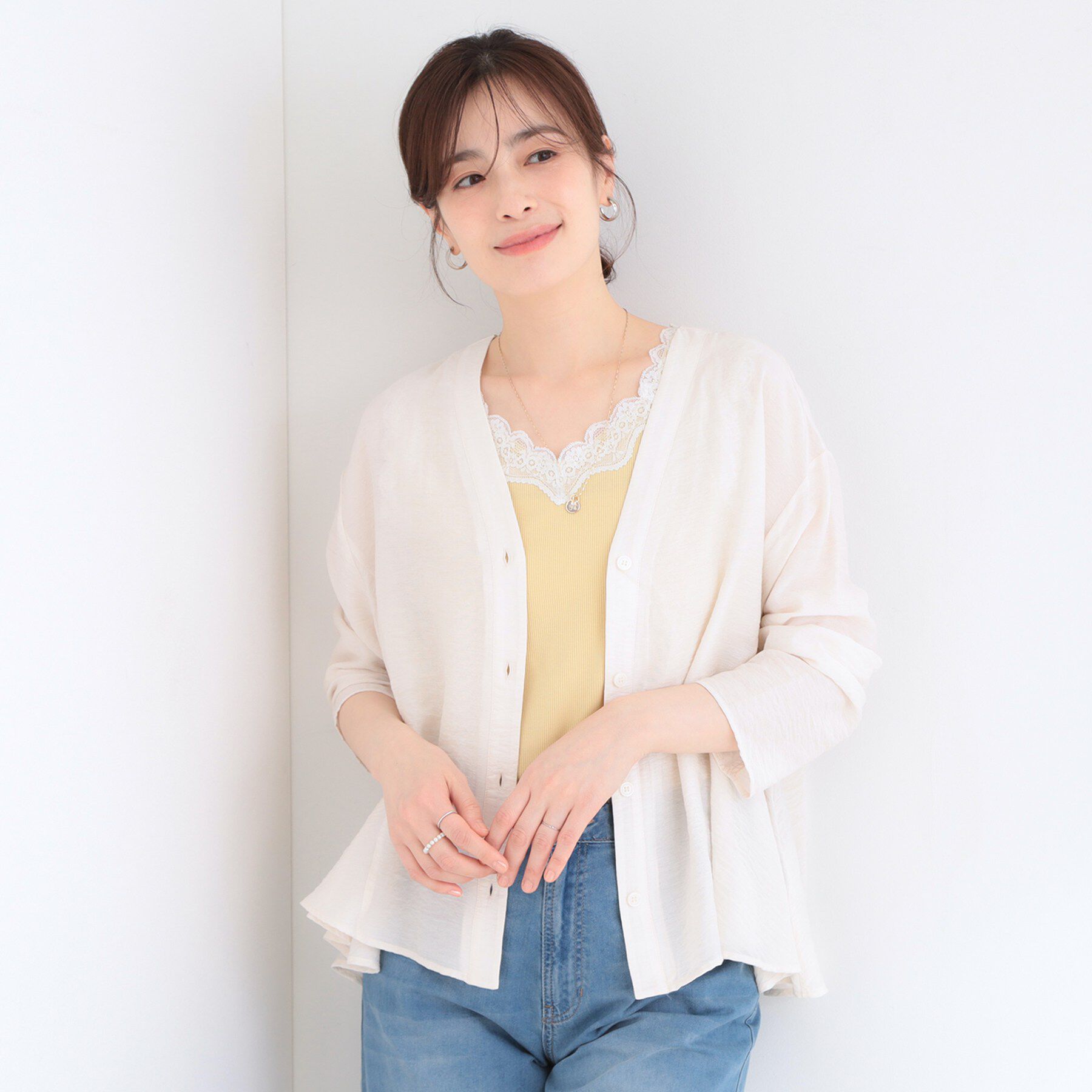 SHOO･LA･RUE「【洗濯機可/S-LL】お顔周りすっきり 大人のシアーシャツカーディガン」|カーディガン|