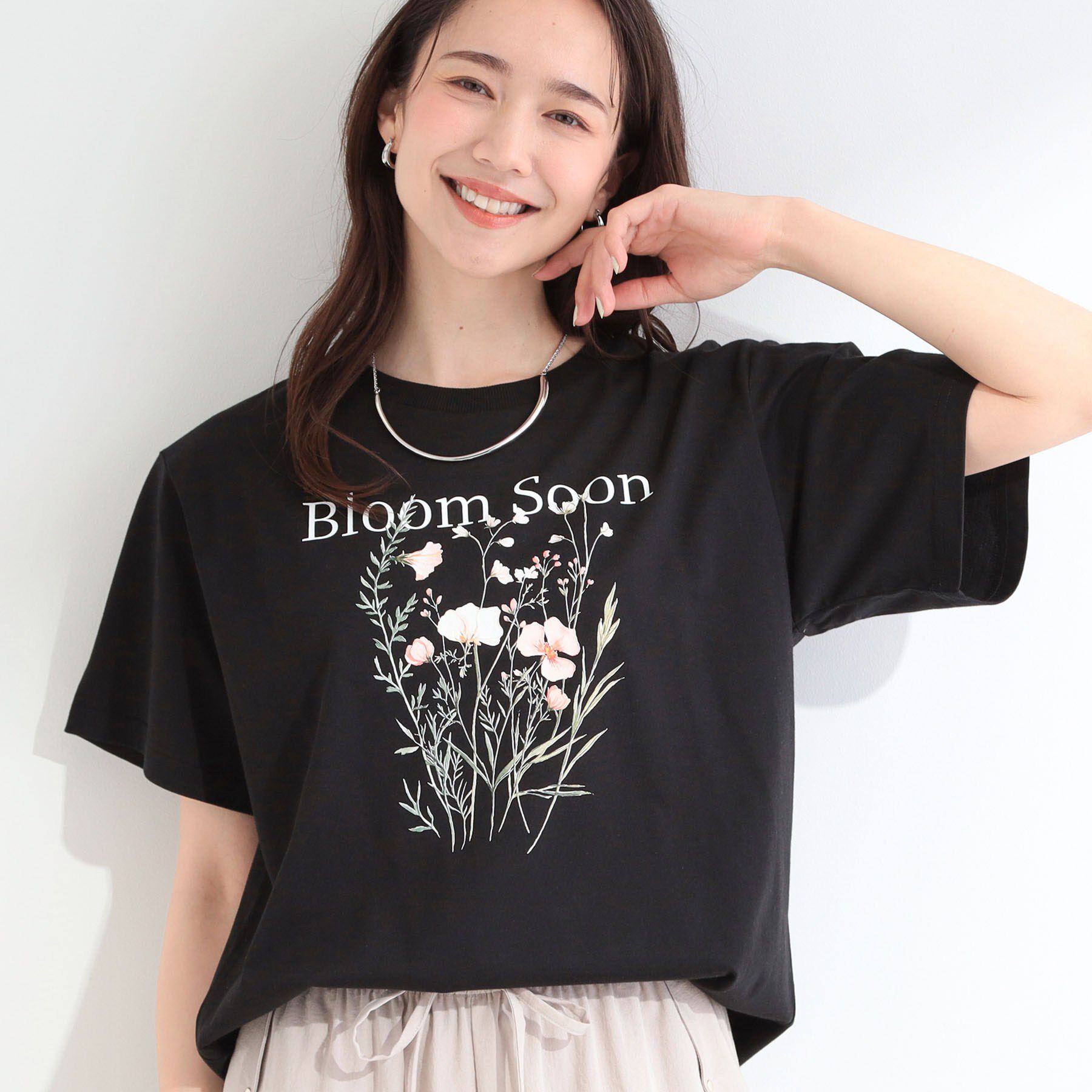 SHOO･LA･RUE「【ひんやり/洗濯機可/S-LL】夏に快適サラサラ感 大人のひんやりプリントTシャツ」|Tシャツ・カットソー|ブラック(319)