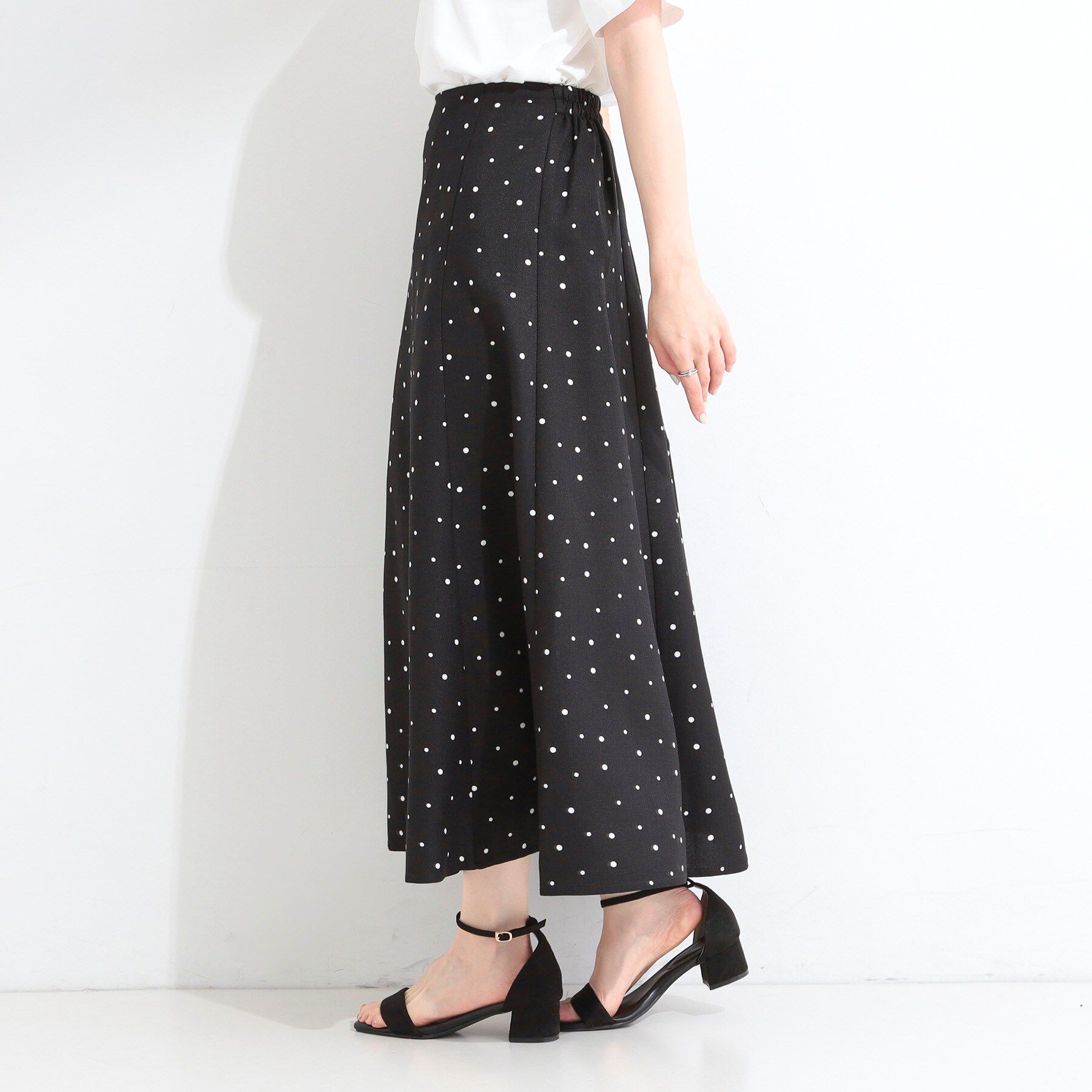 SHOO･LA･RUE「【S-LL】涼し気な ドット柄 麻調フレアスカート」|スカート|