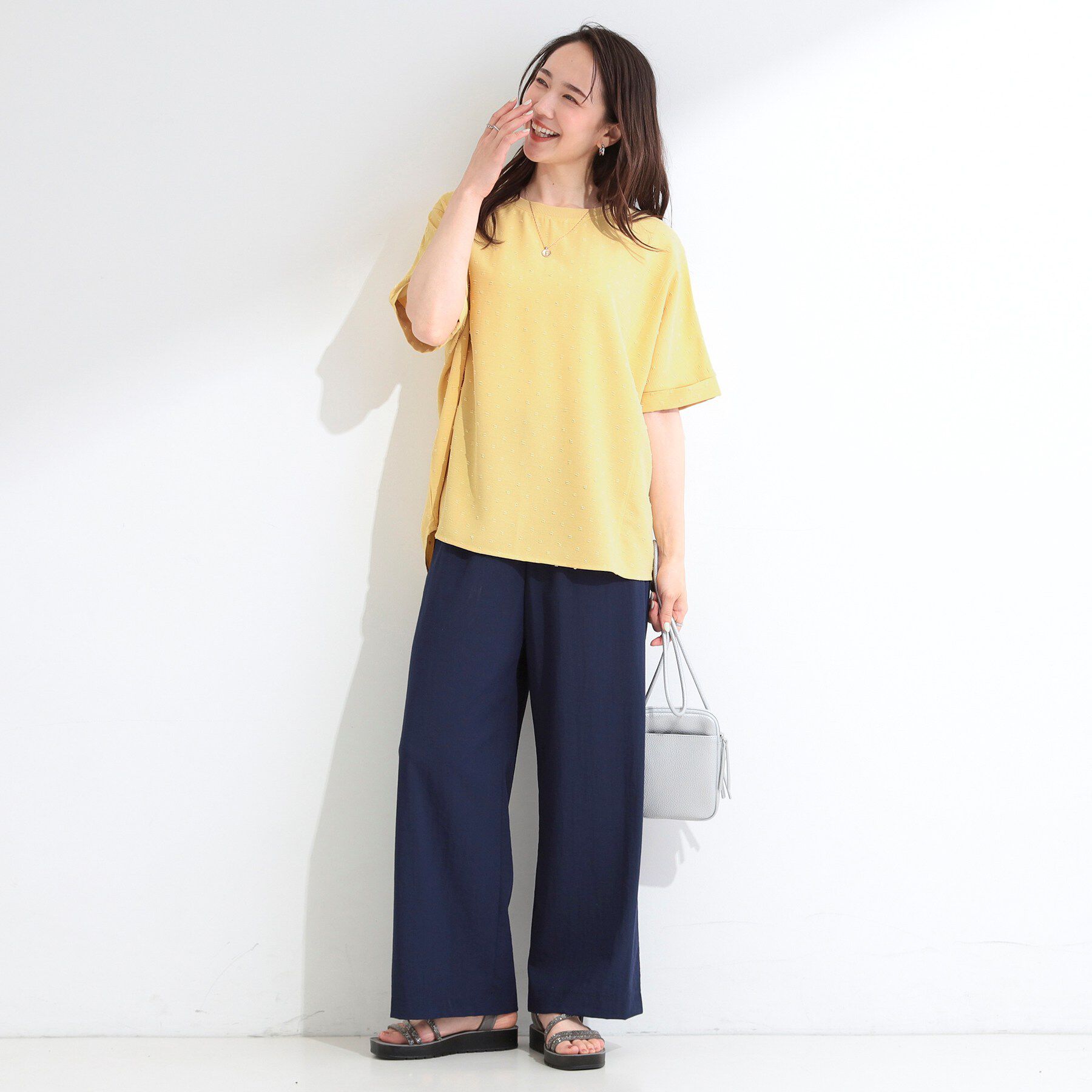 SHOO･LA･RUE「【洗濯後しわになりにくい/体型カバー】ドビードットで上品に ドルマントップス」|シャツ・ブラウス|