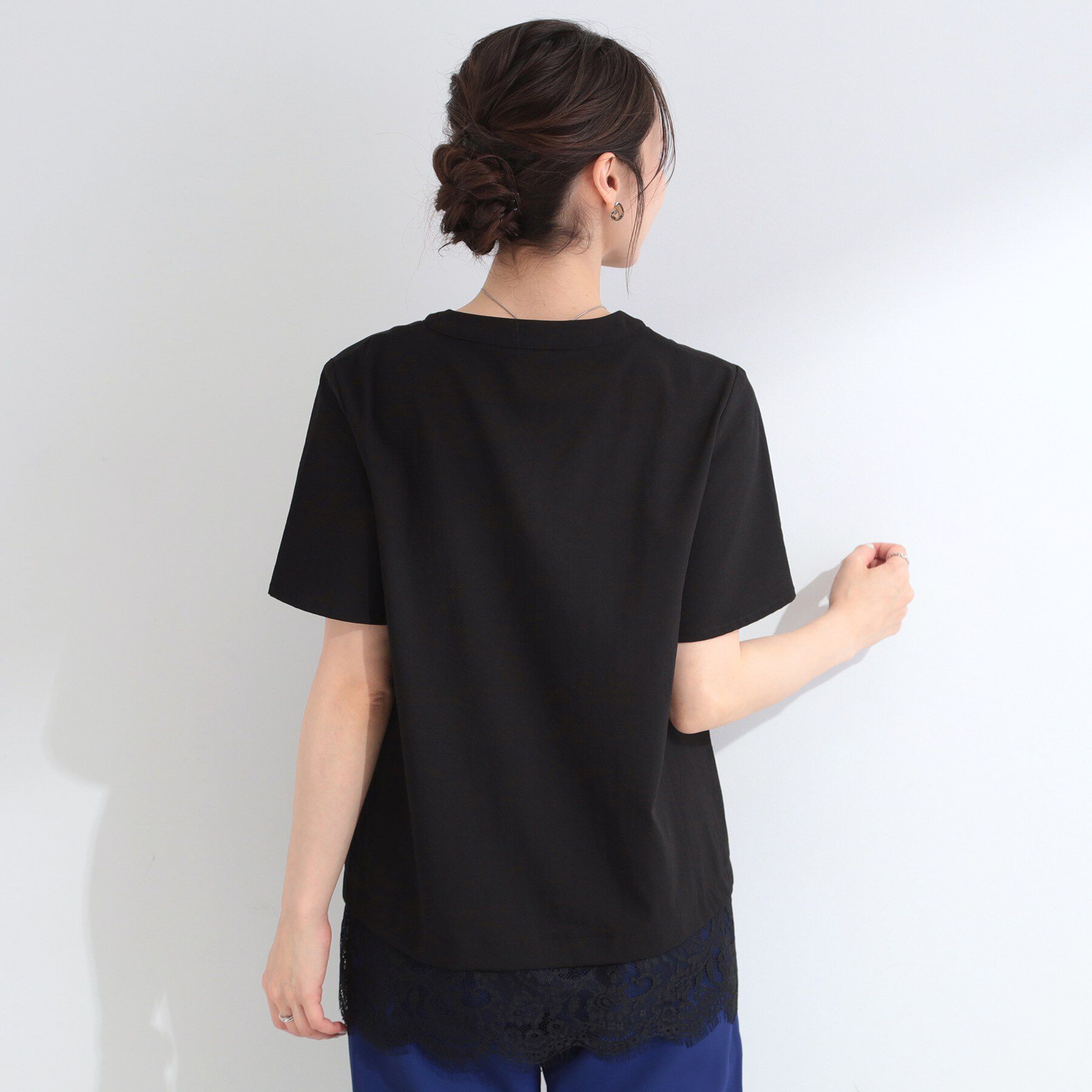 SHOO･LA･RUE「【ひんやり/洗濯機可】軽凛(かろりん) スキッパー裾レースブラウス」|シャツ・ブラウス|