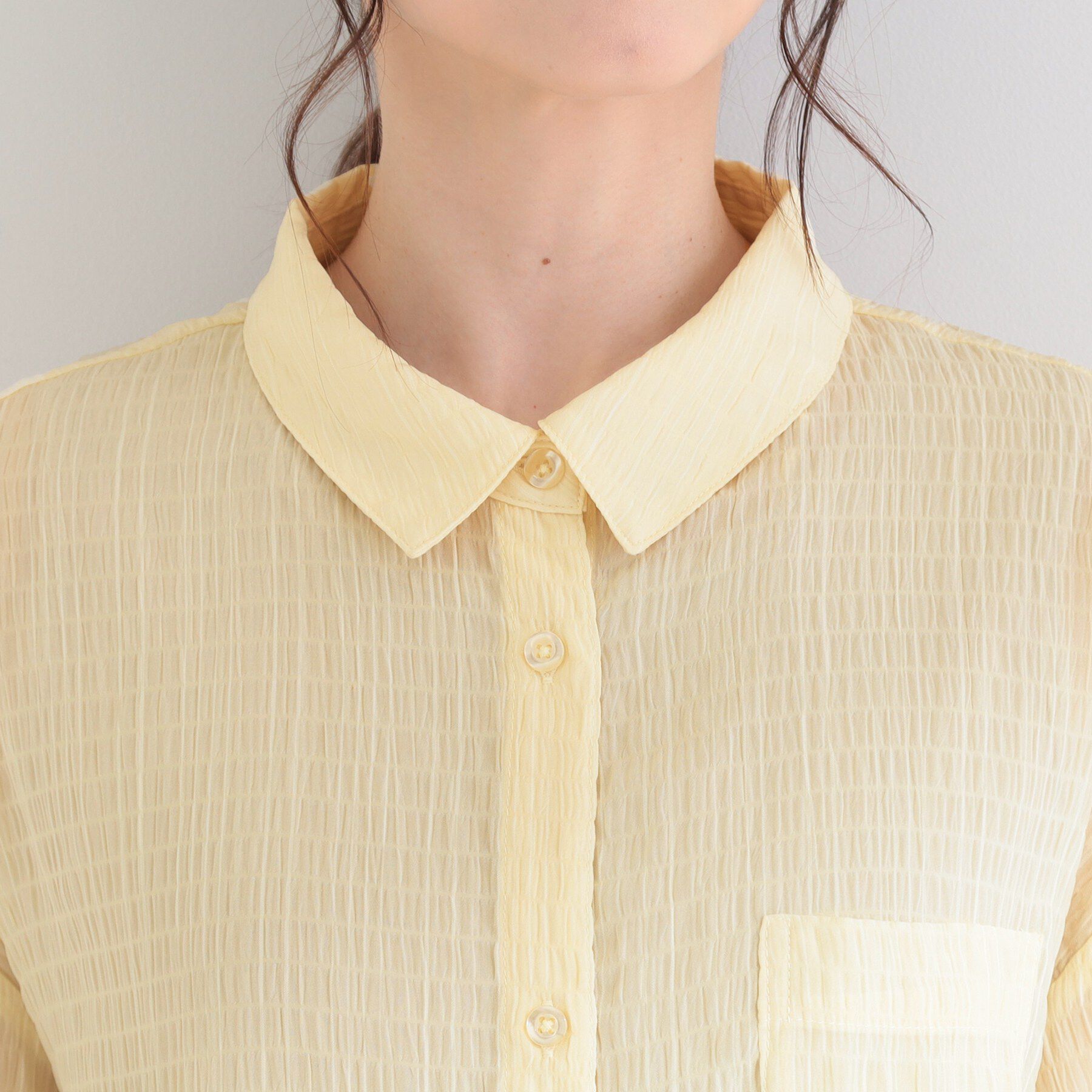 SHOO･LA･RUE「【S-LL/洗濯機可/体型カバー】さらさら シャーリングシフォン 裾ドロストシャツ」|シャツ・ブラウス|