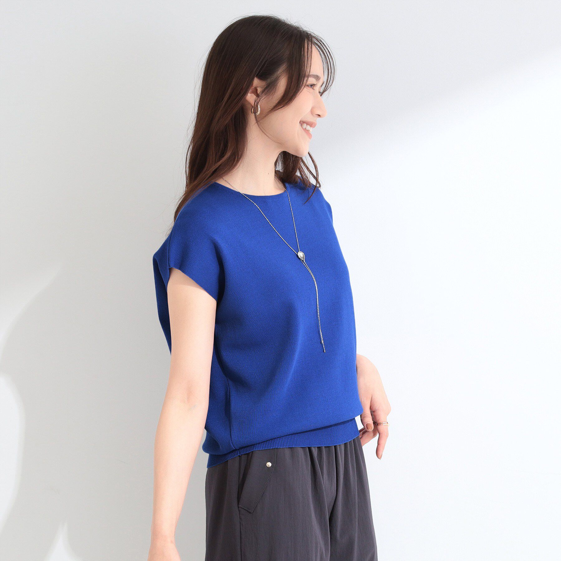 SHOO･LA･RUE「【ひんやり/洗濯機可/S-LL】インせず着られる 大人シンプルサマーニット」|ニット・セーター|